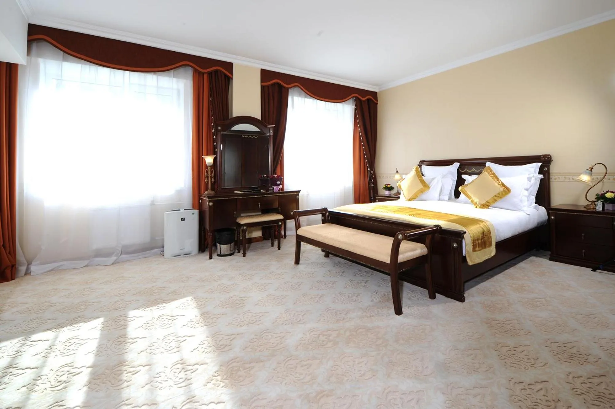 Bedroom, Bed in Kempinski Hotel Khan Palace