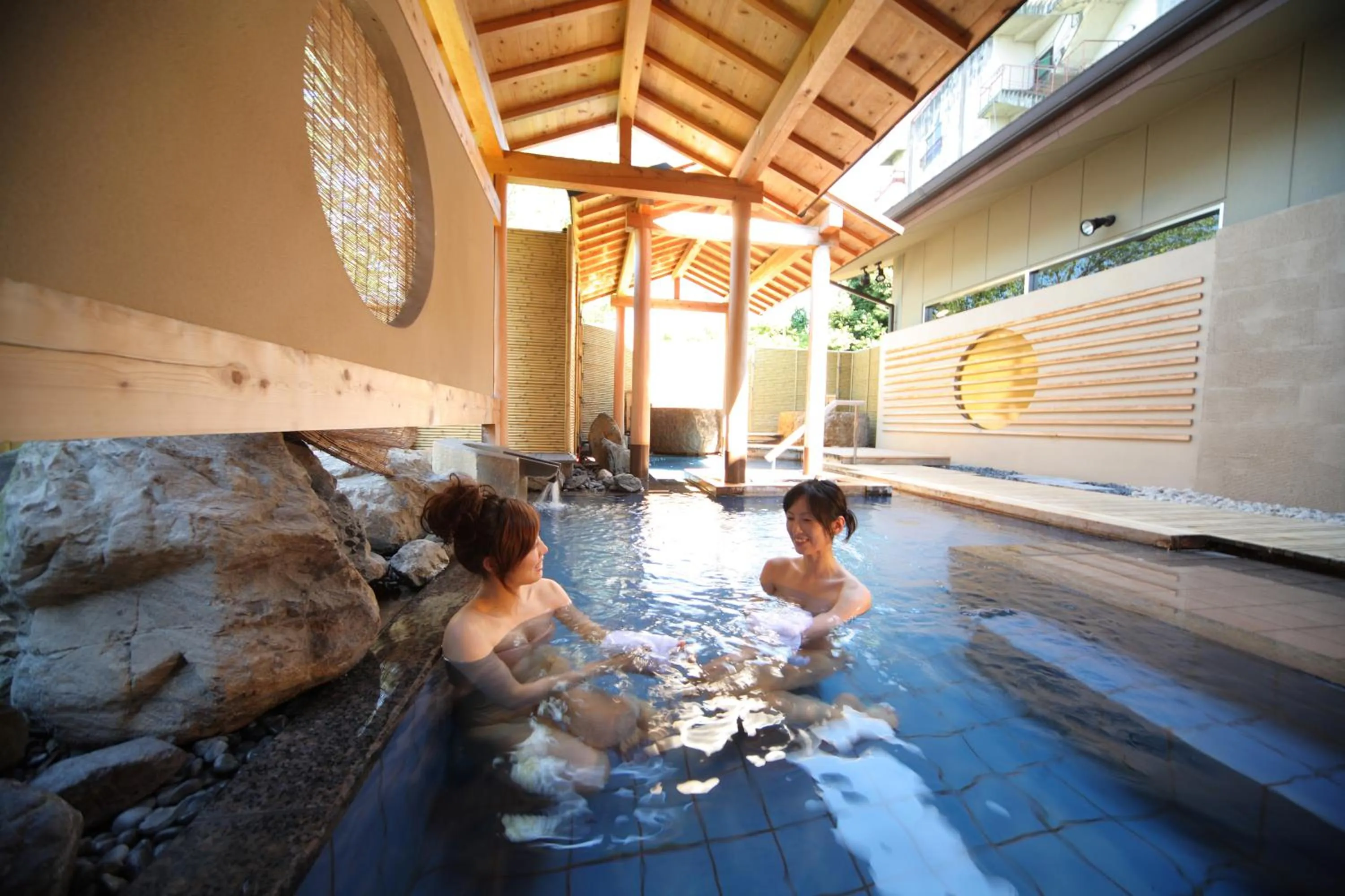 Hot Spring Bath in Biwako Ryokusuitei