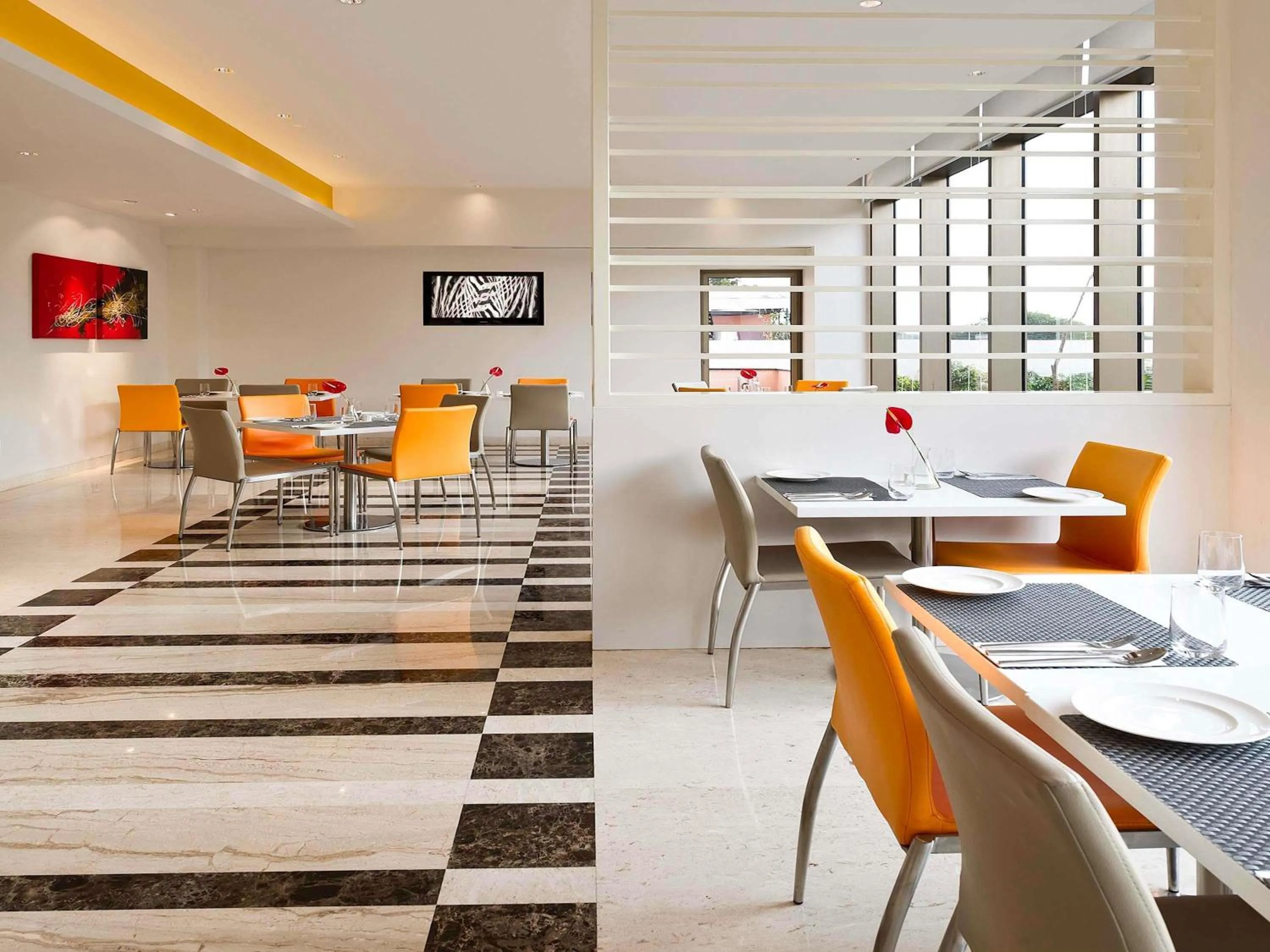 Restaurant/places to eat in ibis Nashik - An Accor Brand