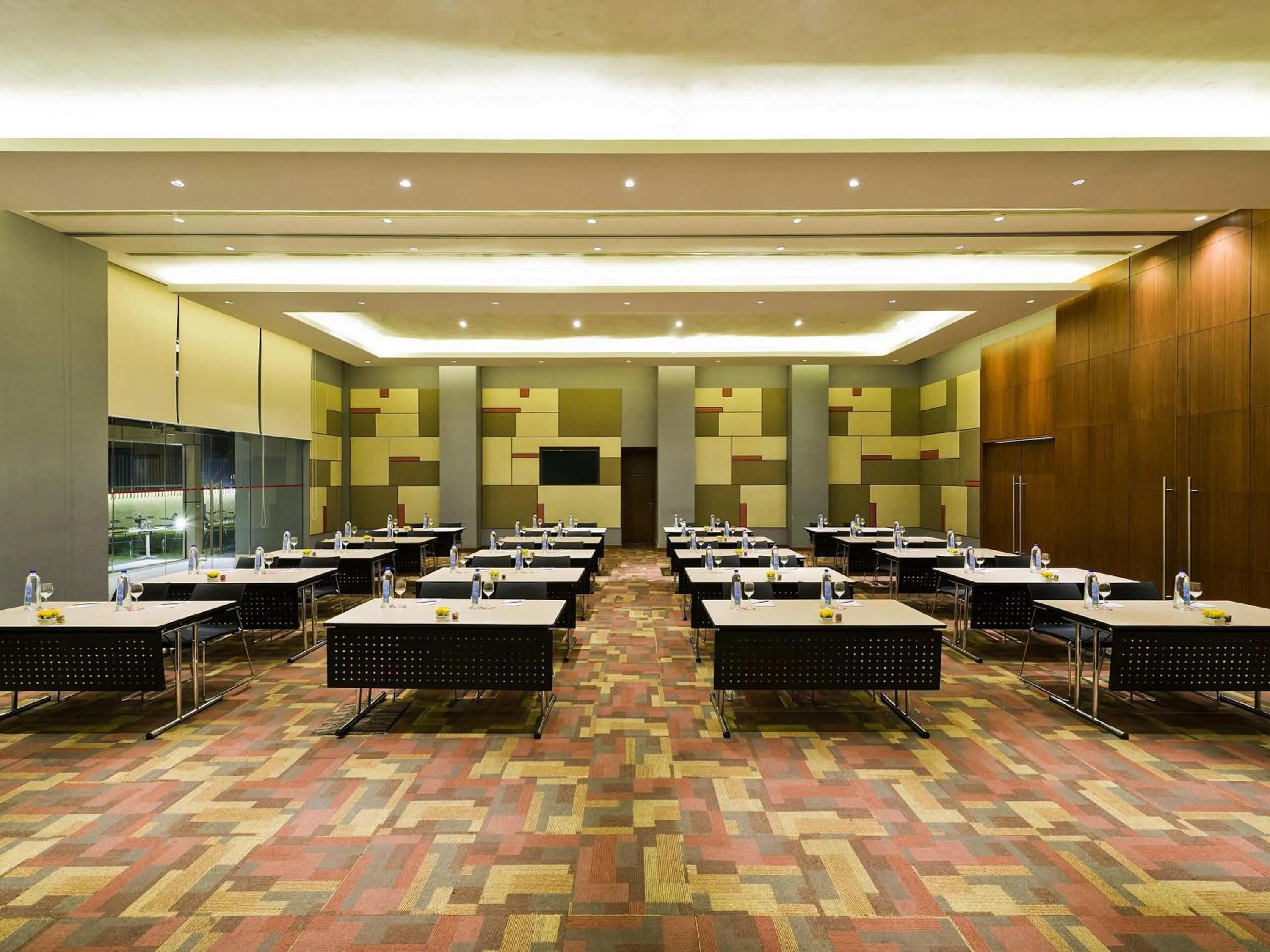 Meeting/conference room in ibis Nashik - An Accor Brand