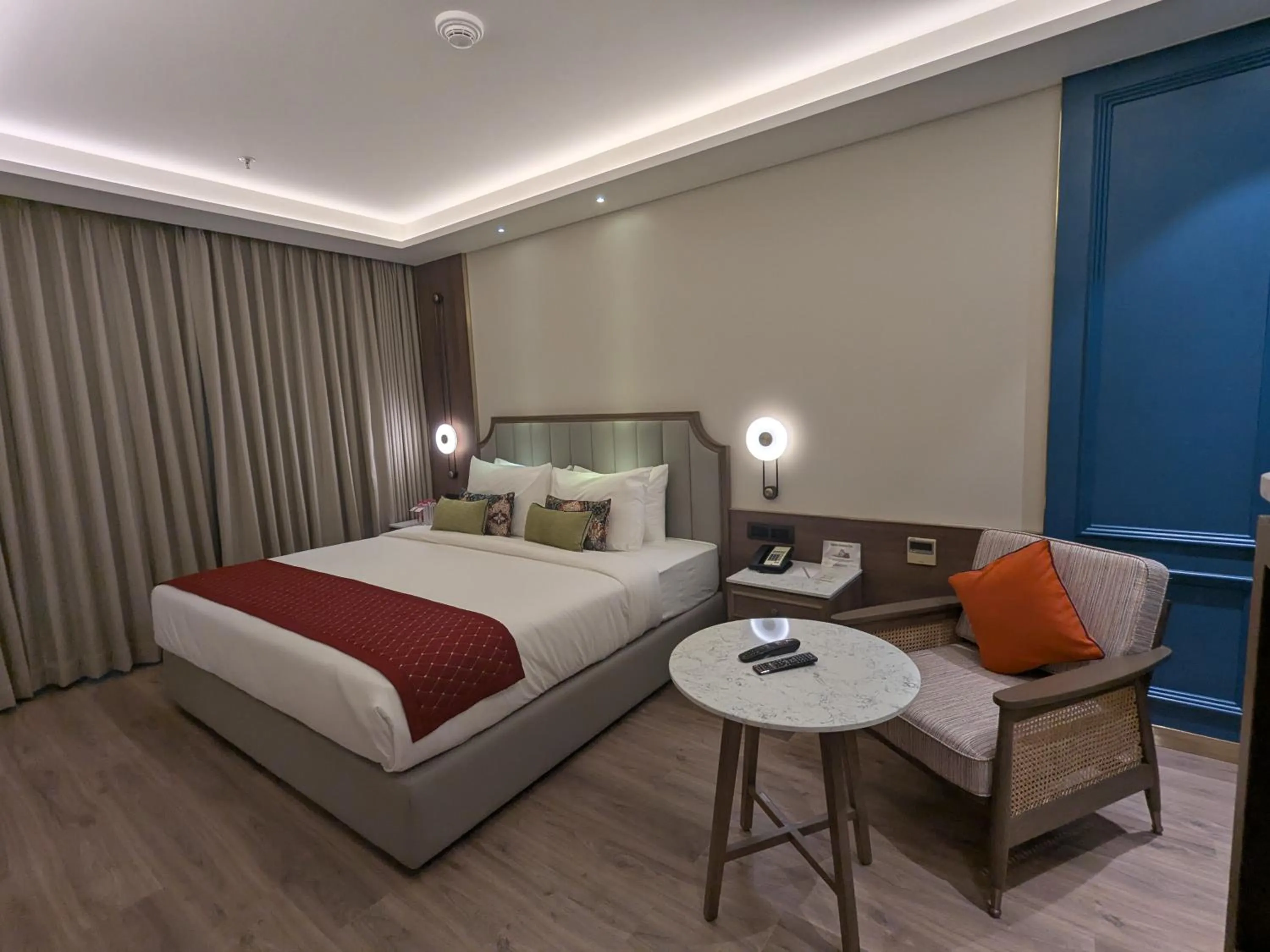 Bedroom, Bed in Boulevard 9 Luxury Resort & Spa