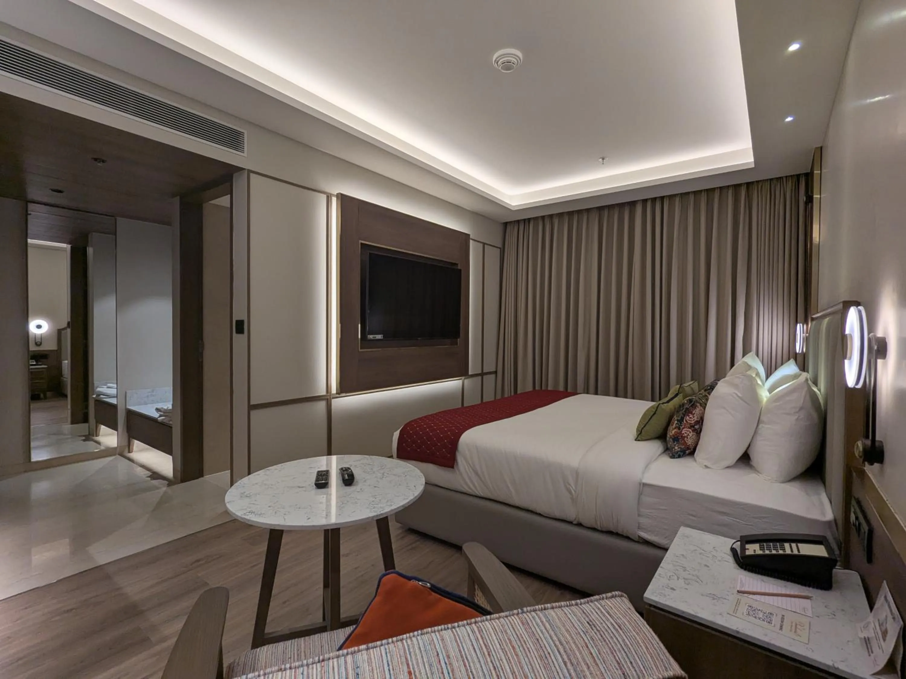Bedroom, Bed in Boulevard 9 Luxury Resort & Spa