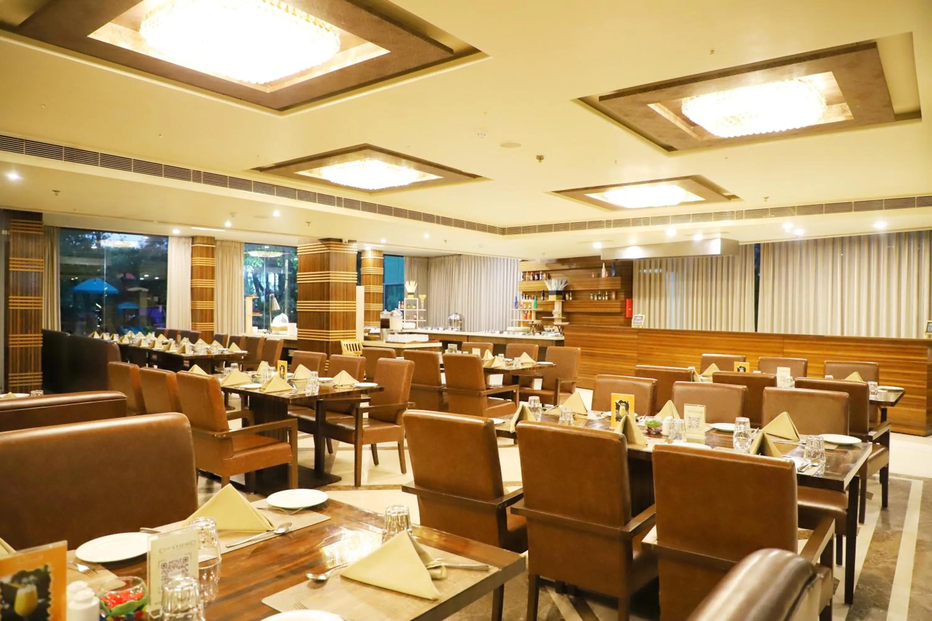 Restaurant/places to eat in Boulevard 9 Luxury Resort & Spa