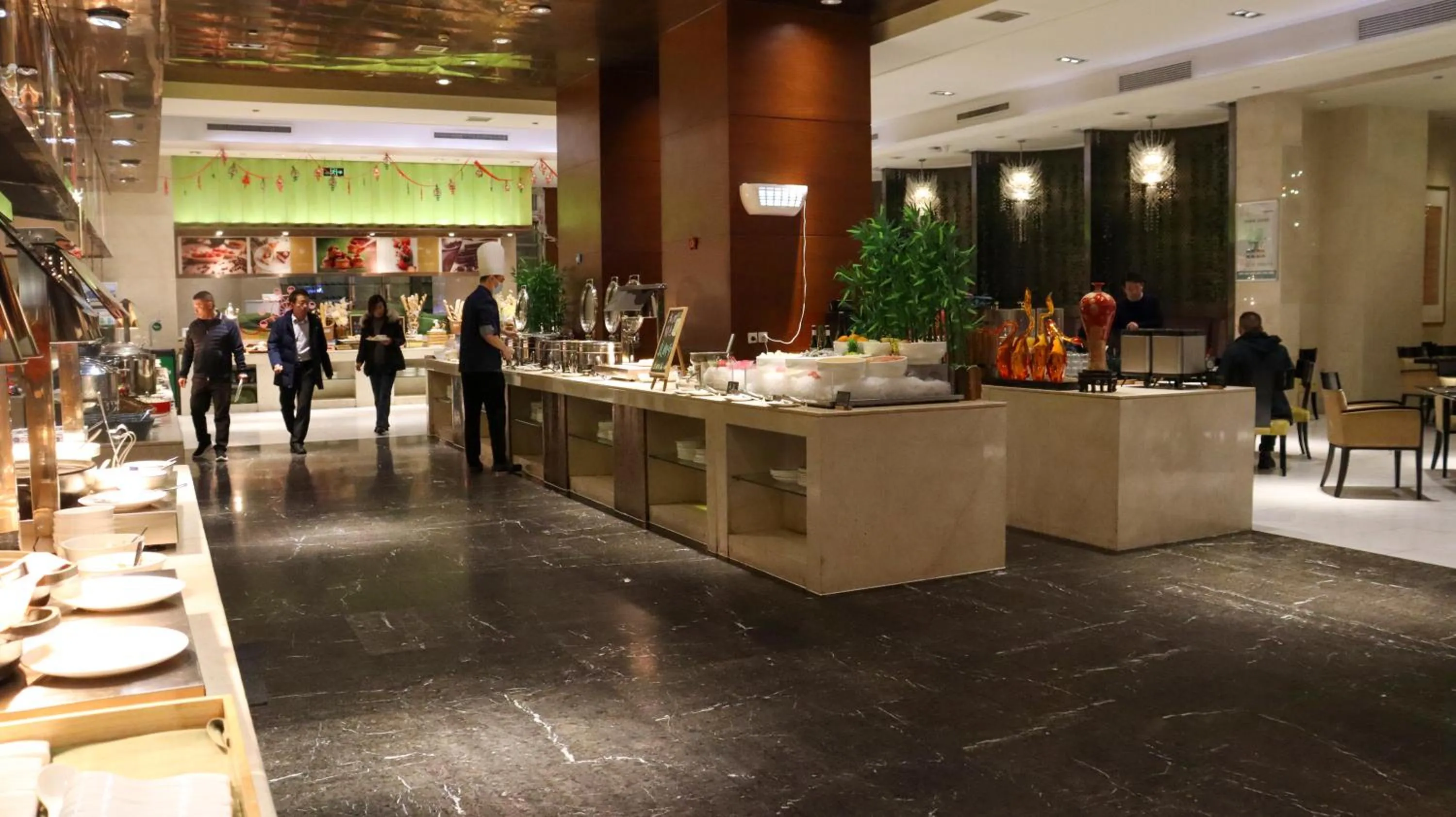 Restaurant/places to eat in Lv Shou Hotel