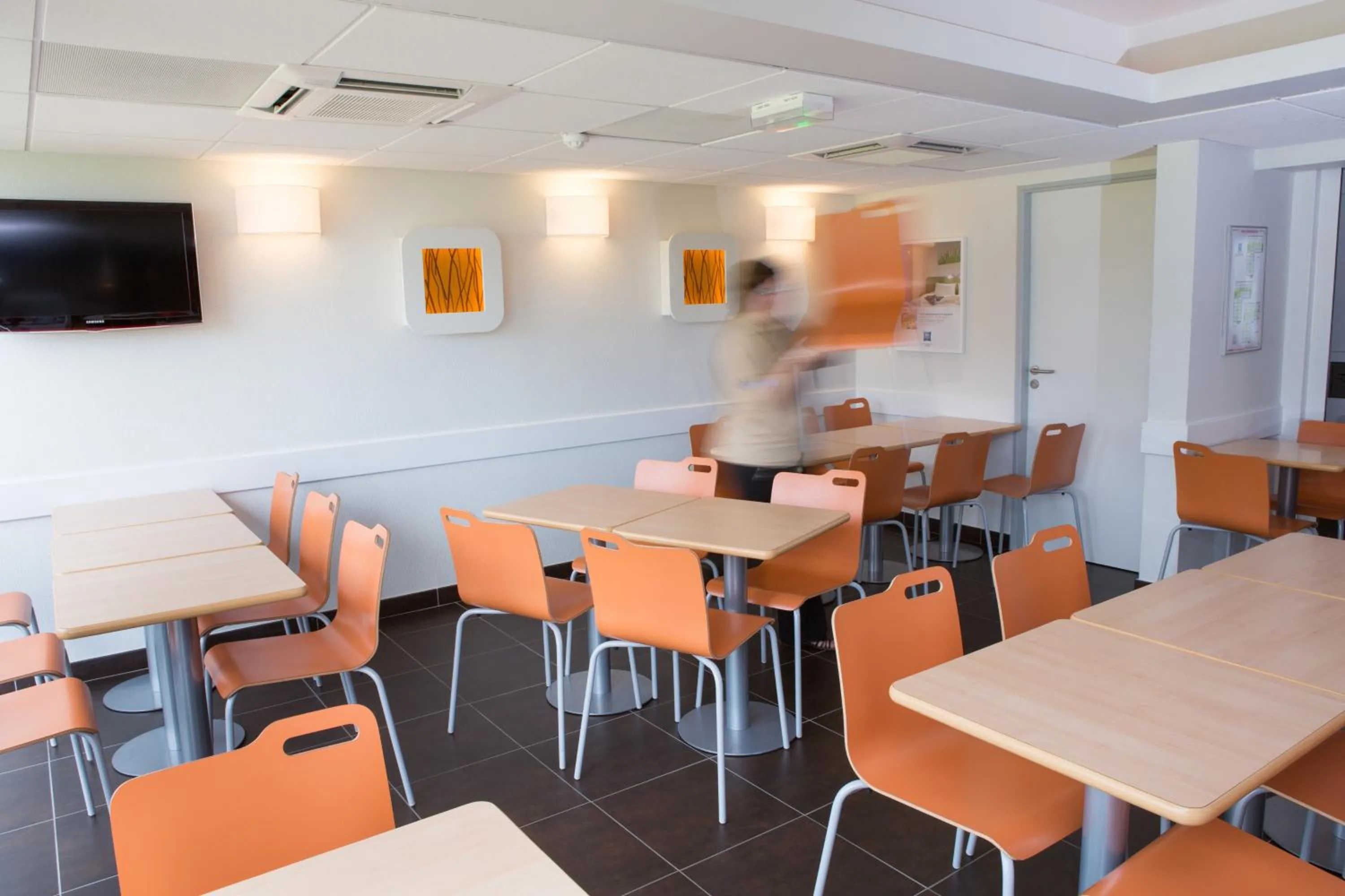 Restaurant/places to eat in ibis budget Romorantin