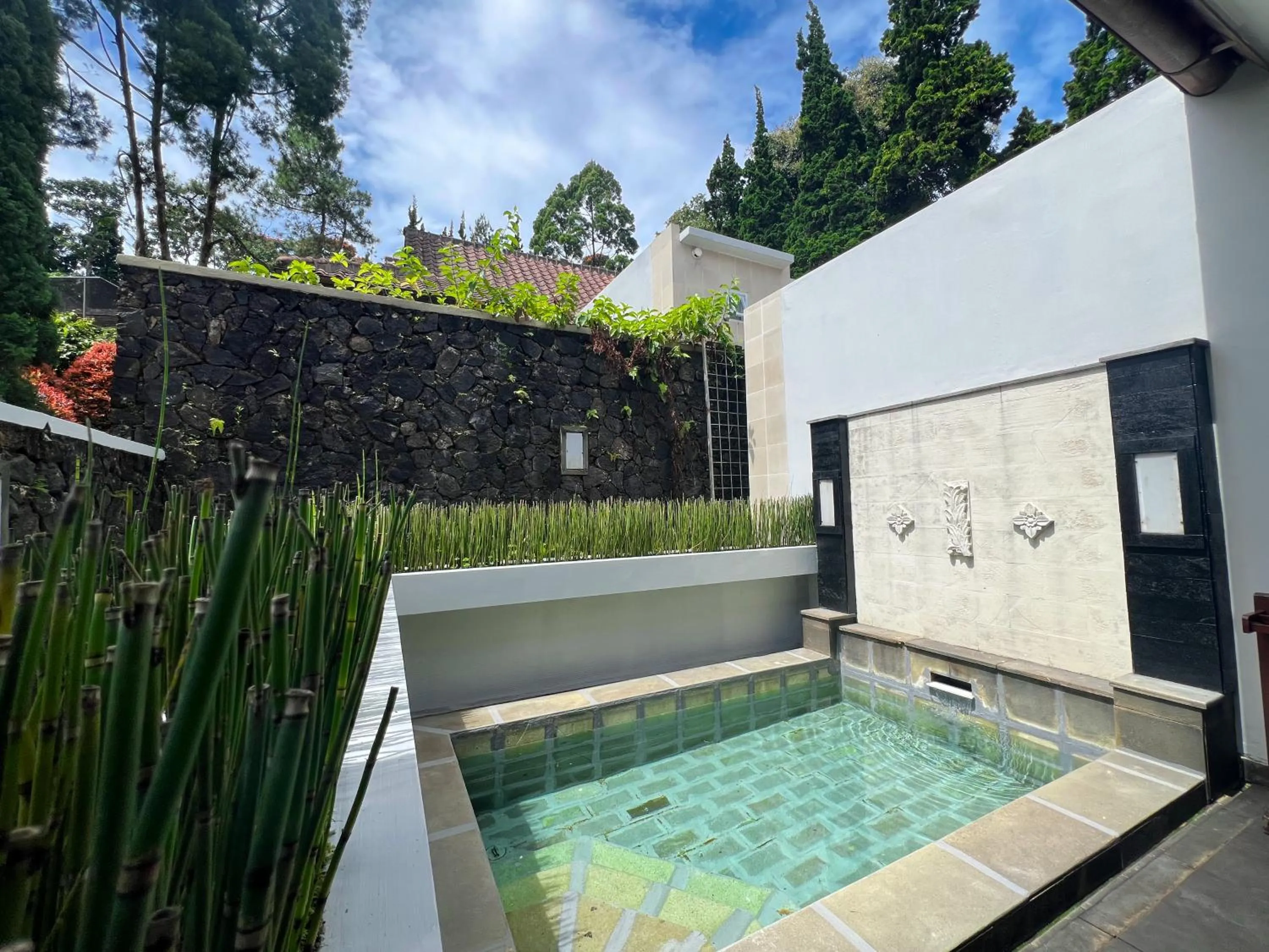 Pool view in Gracia Spa Resort Hotel