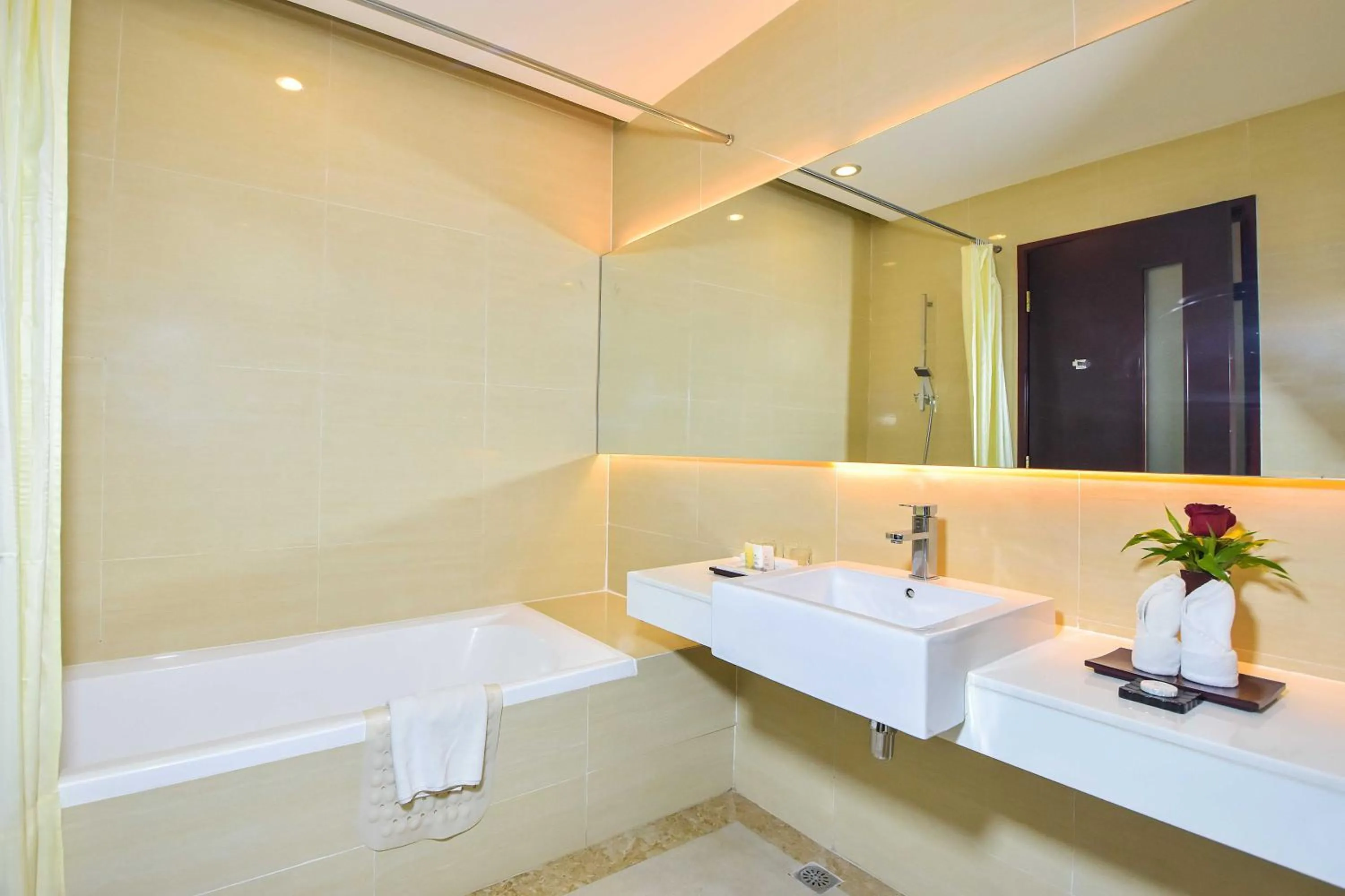 Bathroom in Dara Airport Hotel