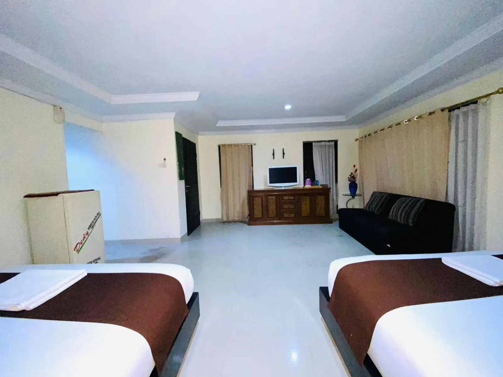 Photo of the whole room, Bed in Dedy Beach Inn