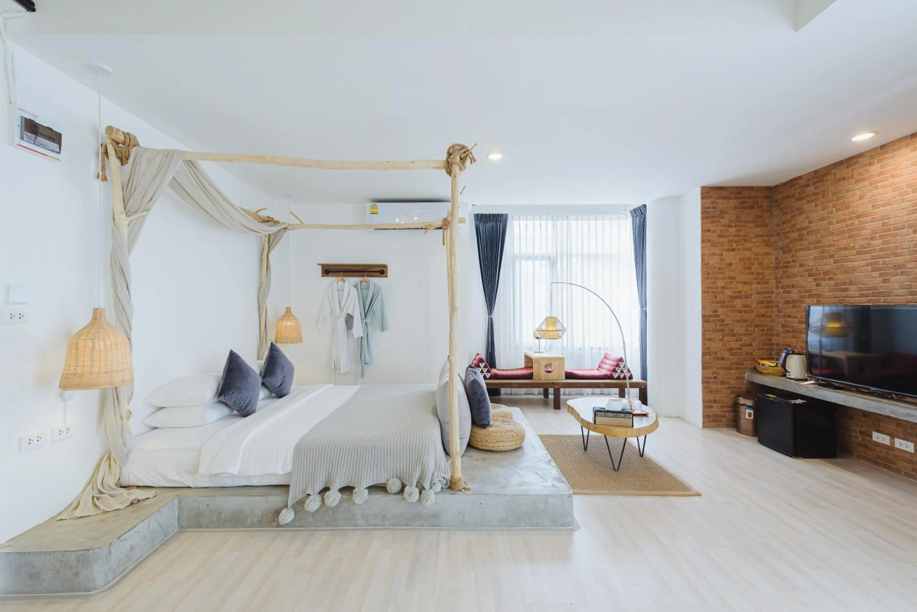 Bed in YOLO Bangkok Boutique Hotel