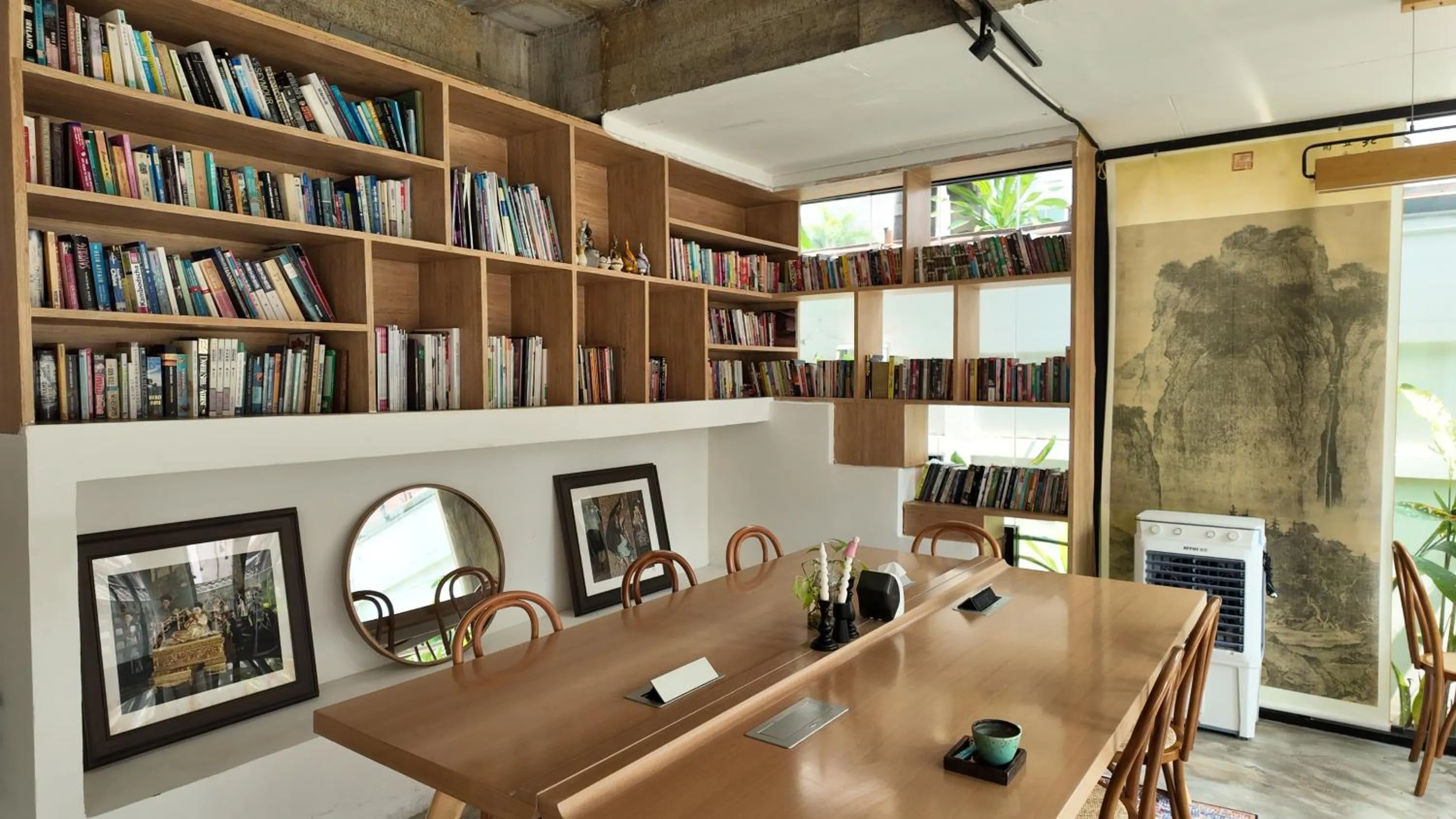 YOLO Bangkok Boutique Hotel