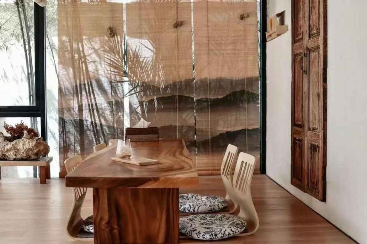 YOLO Bangkok Boutique Hotel