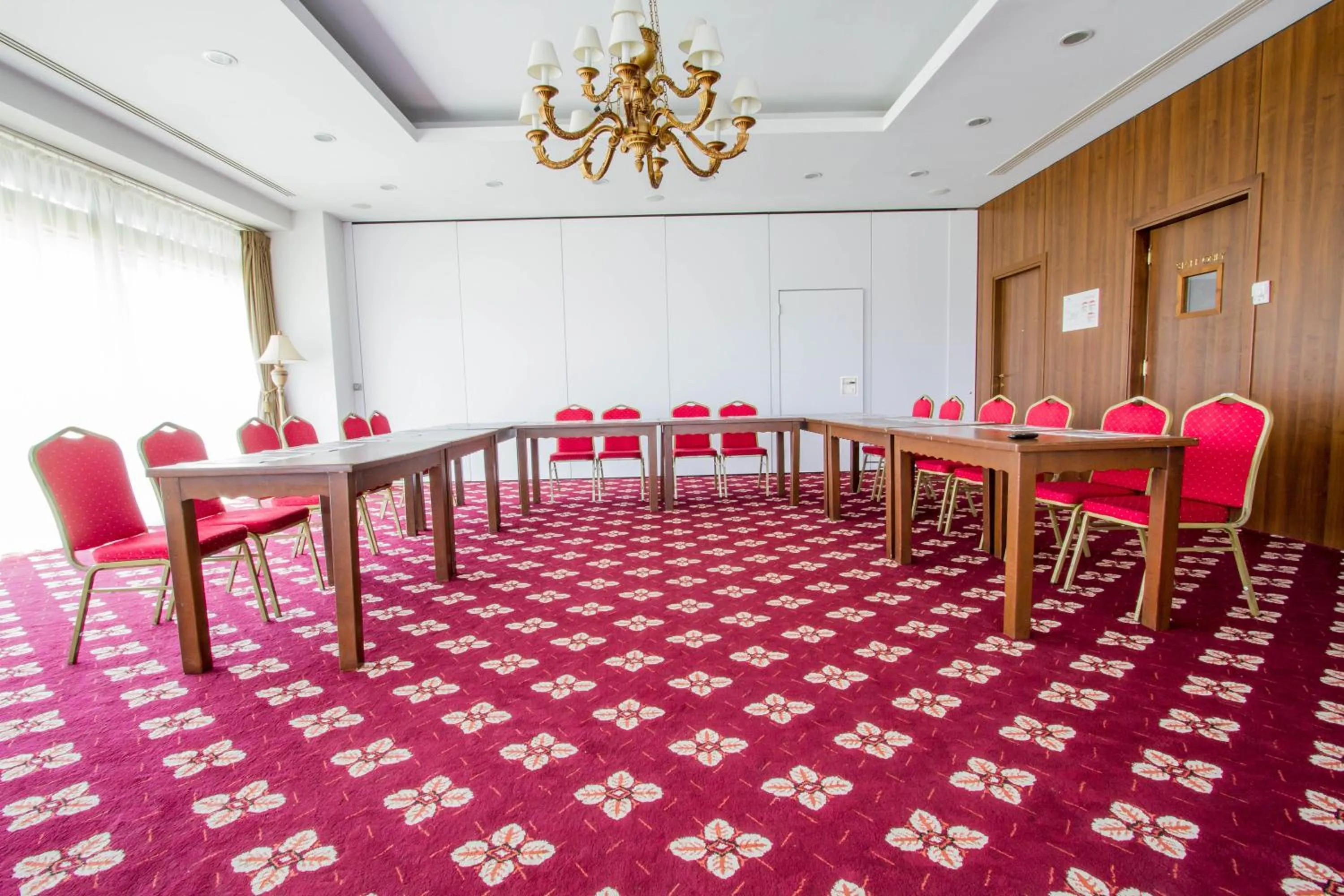 Meeting/conference room in Ramada by Wyndham Brasov