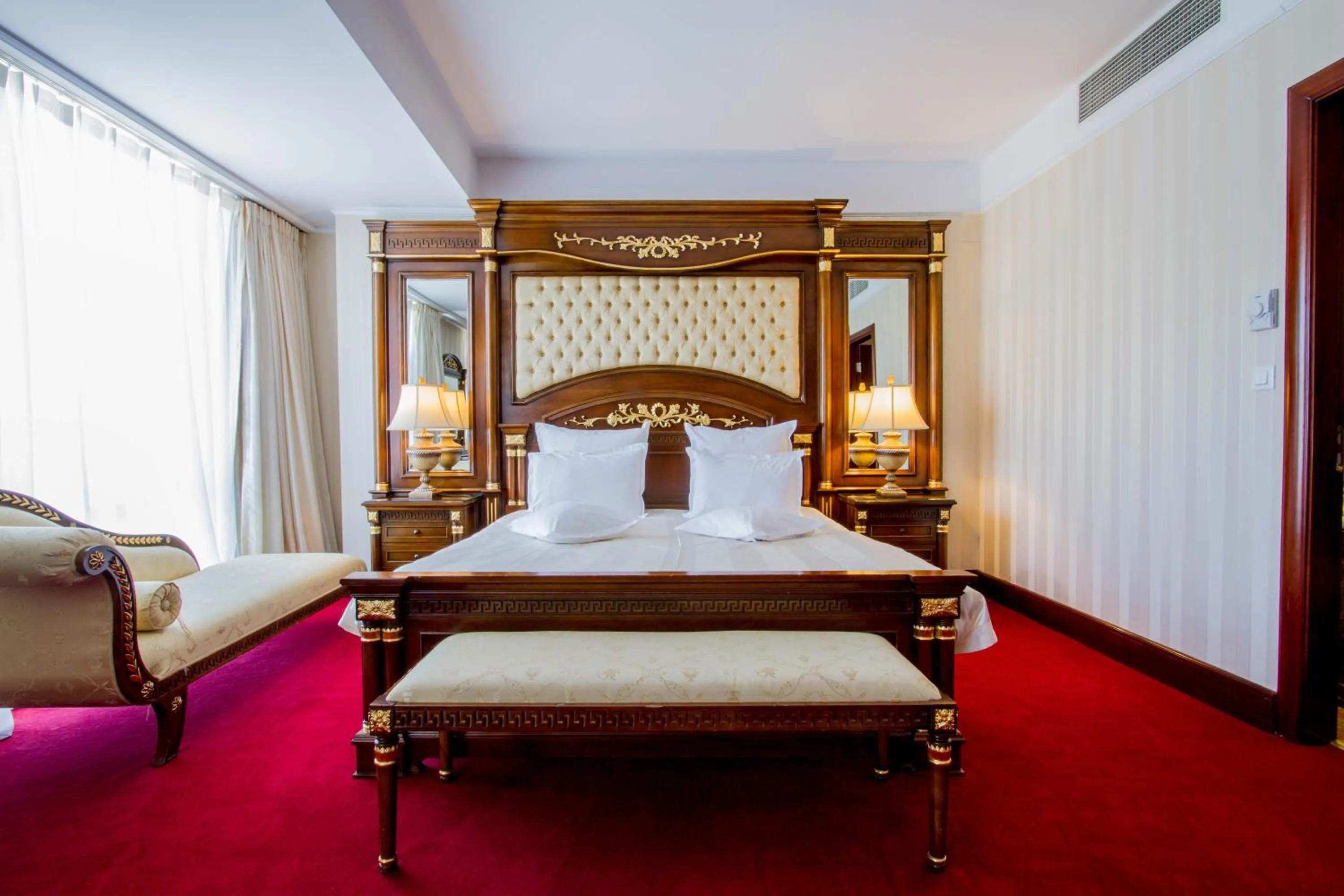 Bed in Ramada by Wyndham Brasov