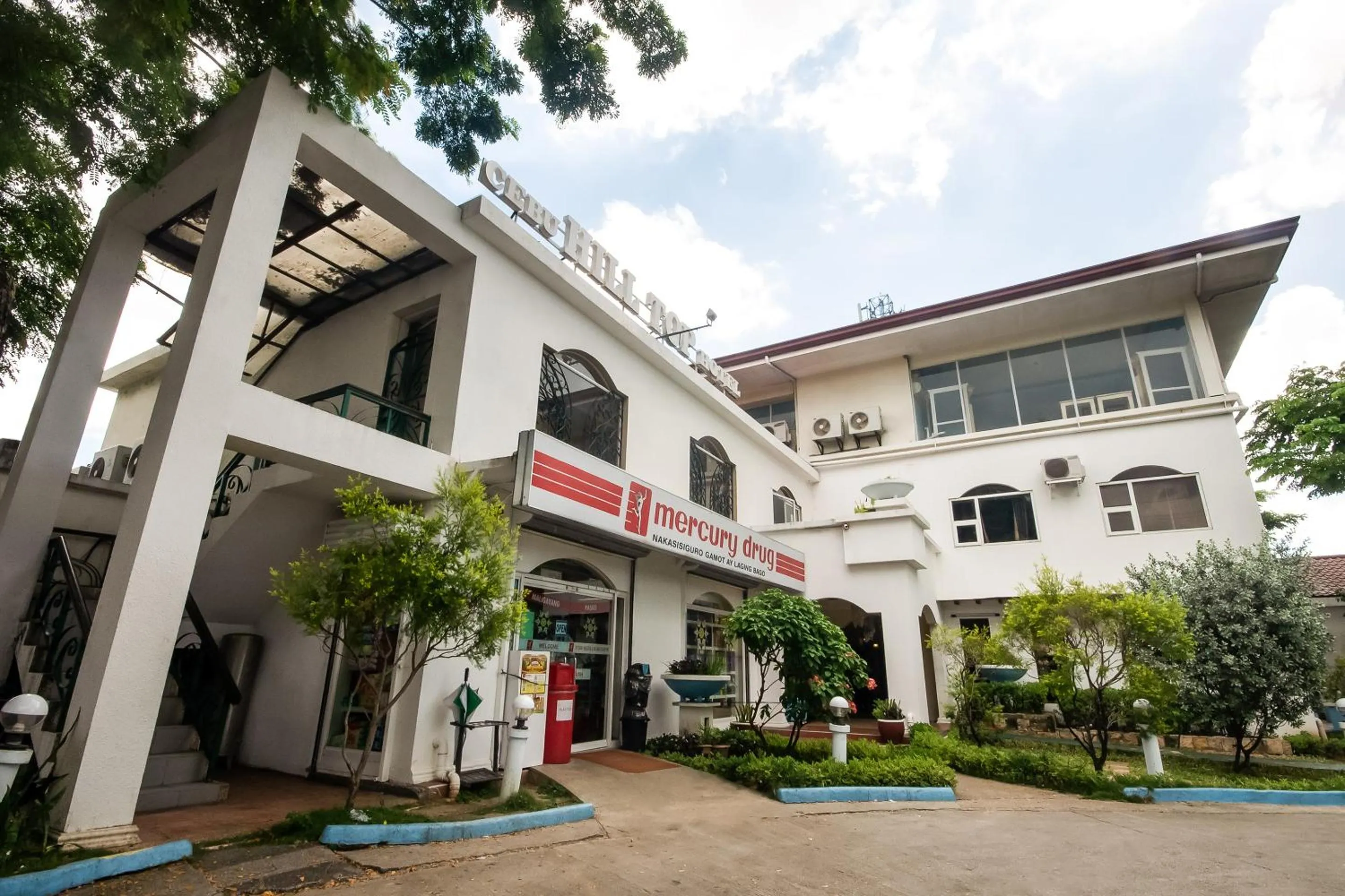 Facade/entrance in Cebu Hilltop Hotel