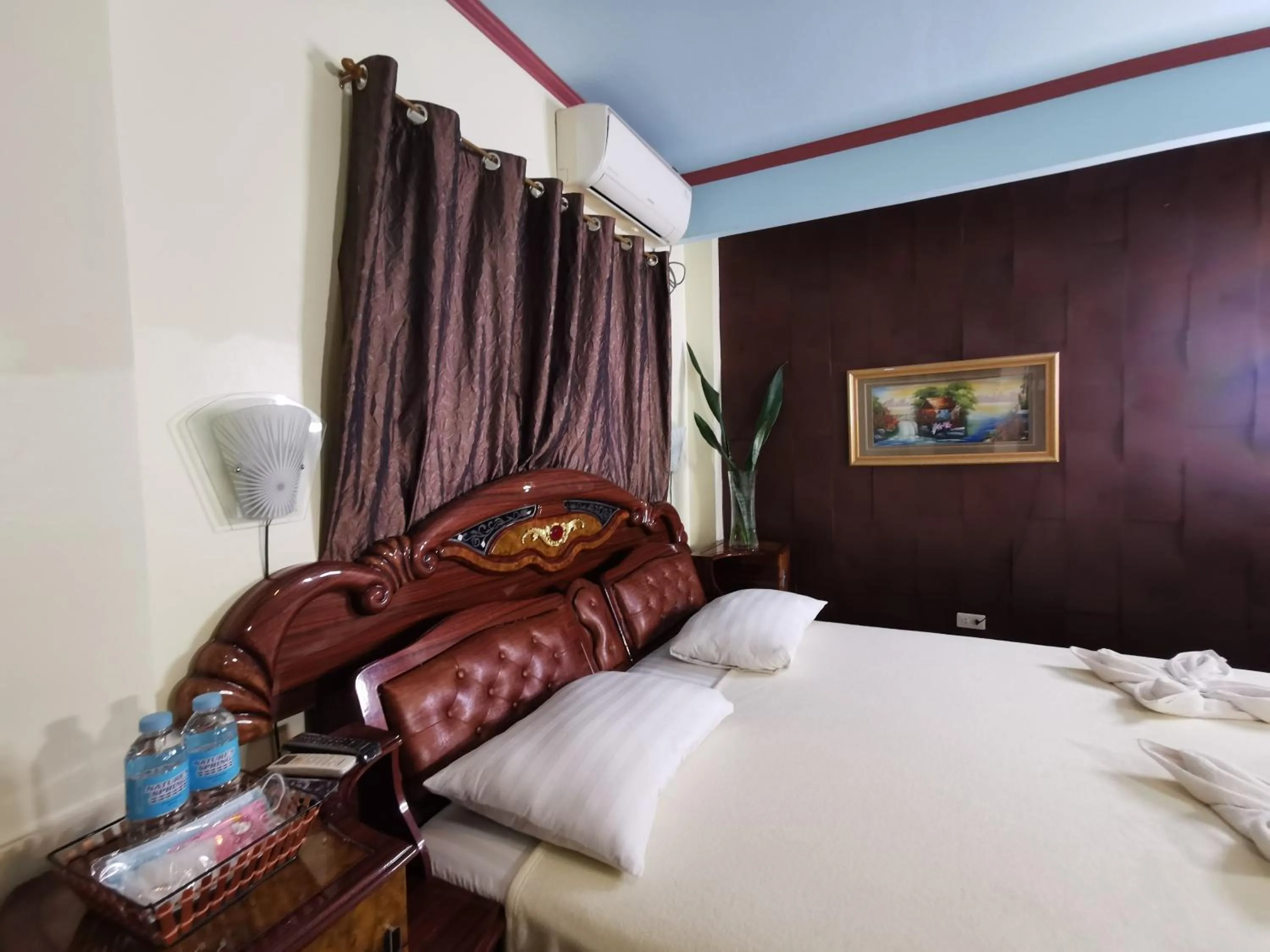 Bed in Cebu Hilltop Hotel