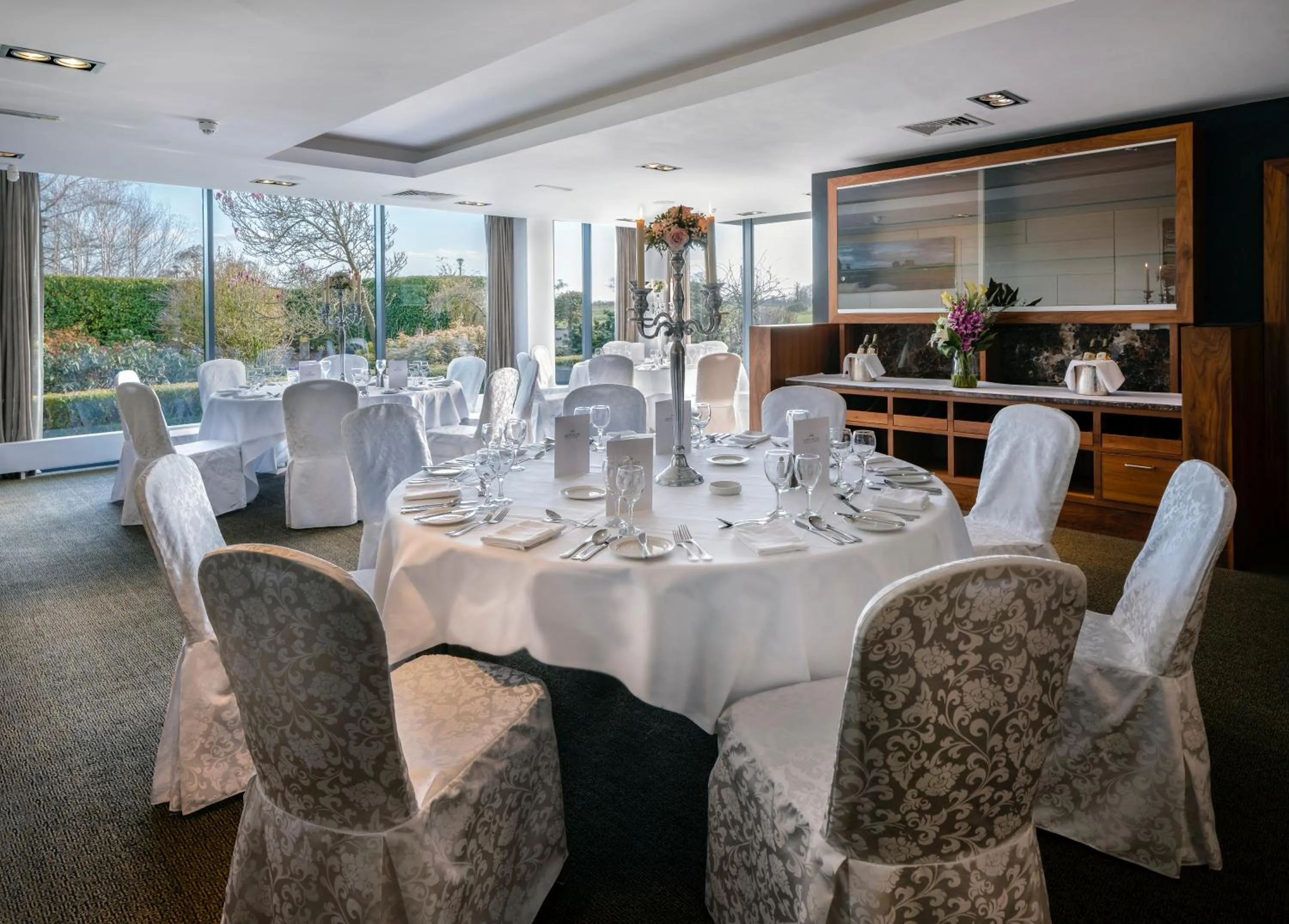 Restaurant/places to eat in Moyvalley Hotel & Golf Resort
