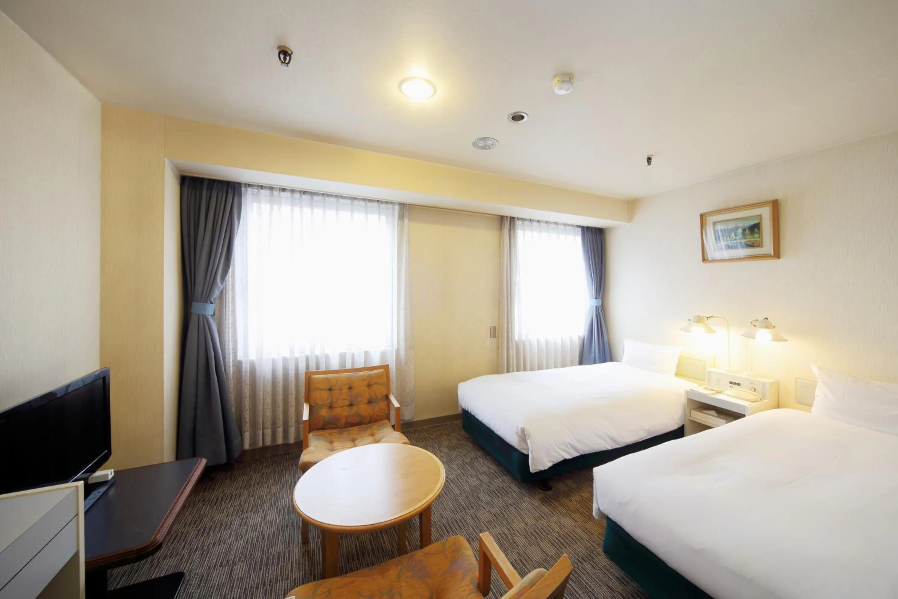 Day, Bed in Asahikawa Toyo Hotel