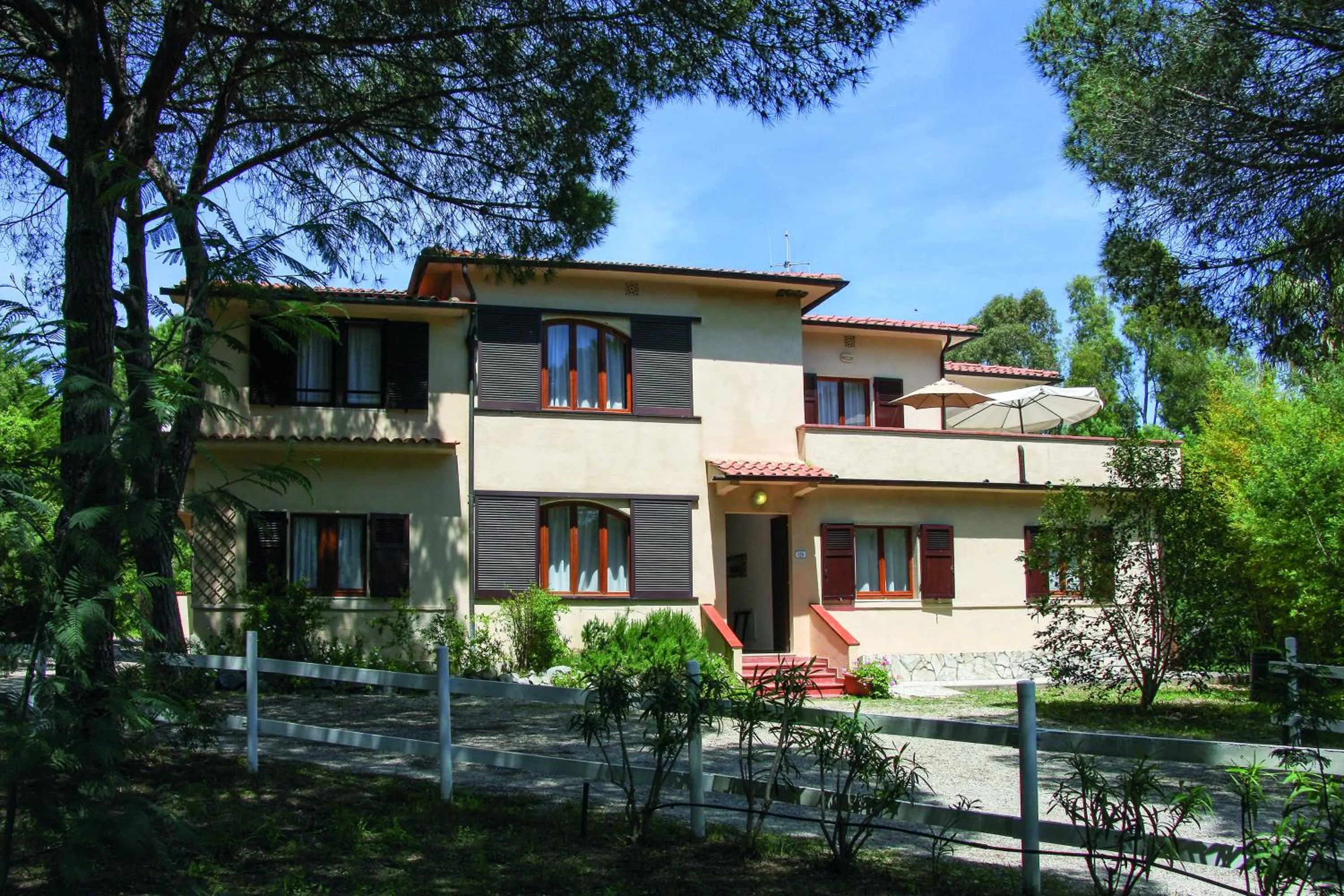 Property building in Hotel Giardino