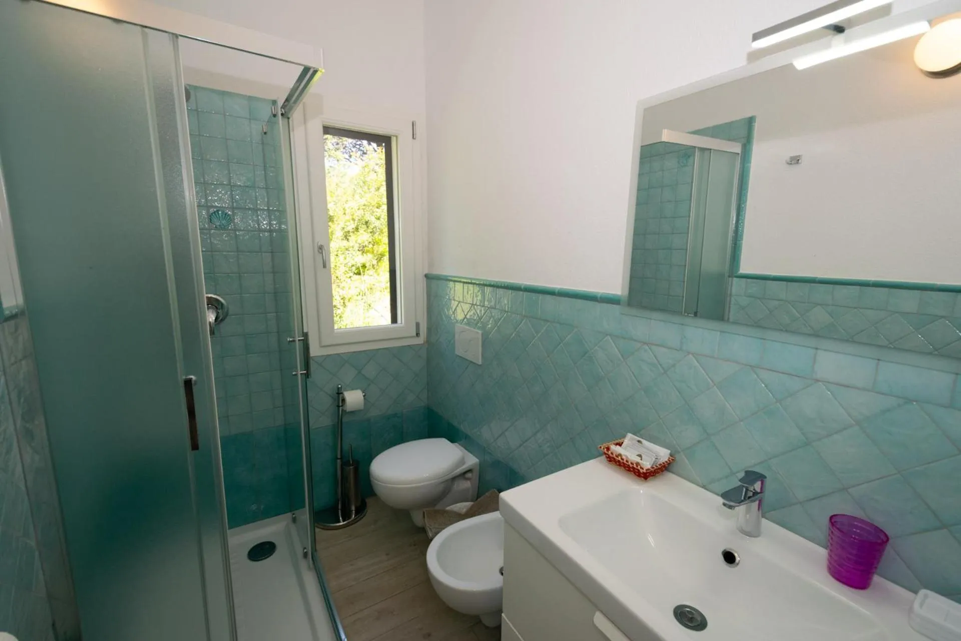 Shower in Hotel Giardino