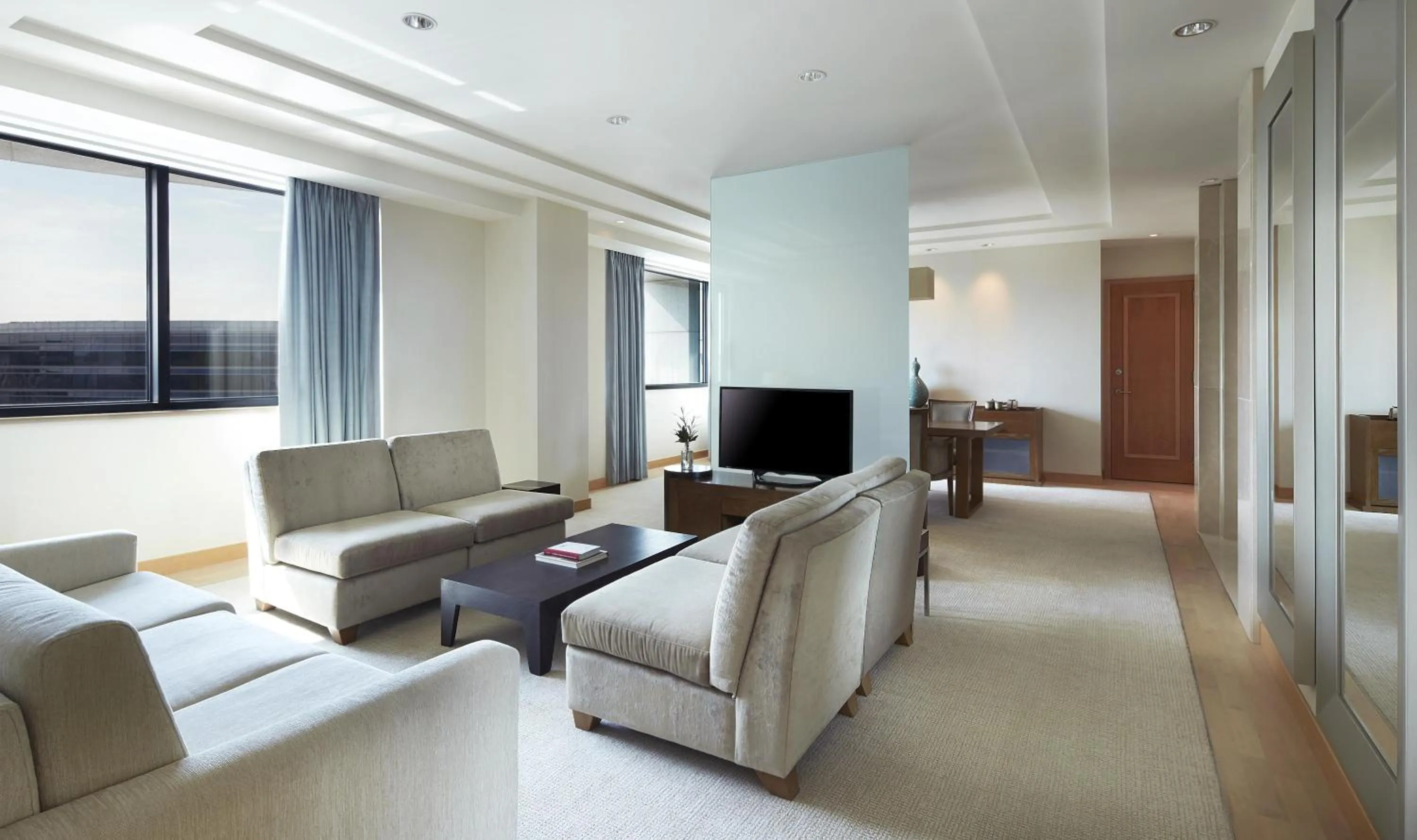 Photo of the whole room in Grand Hyatt Incheon