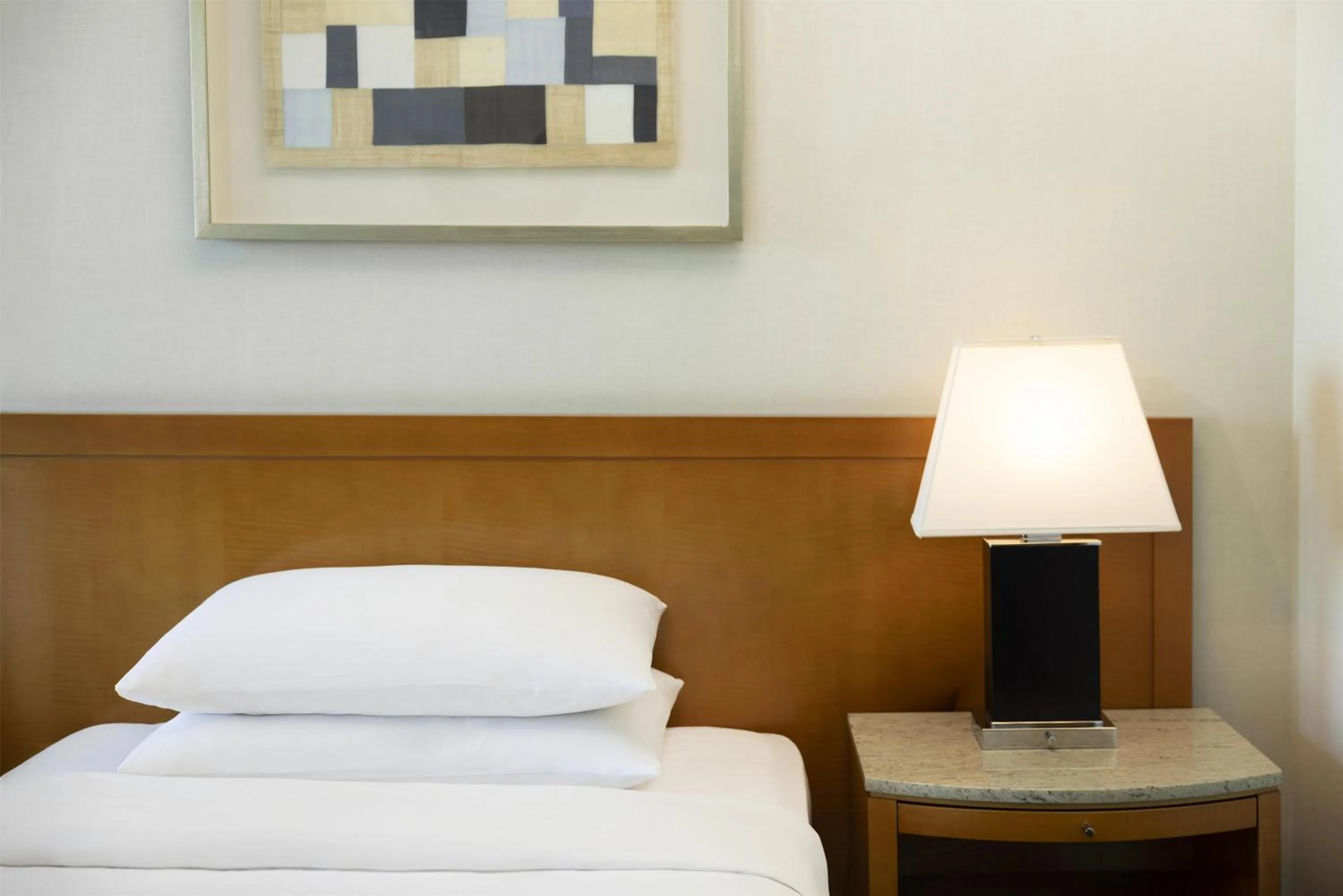 Bedroom, Bed in Grand Hyatt Incheon