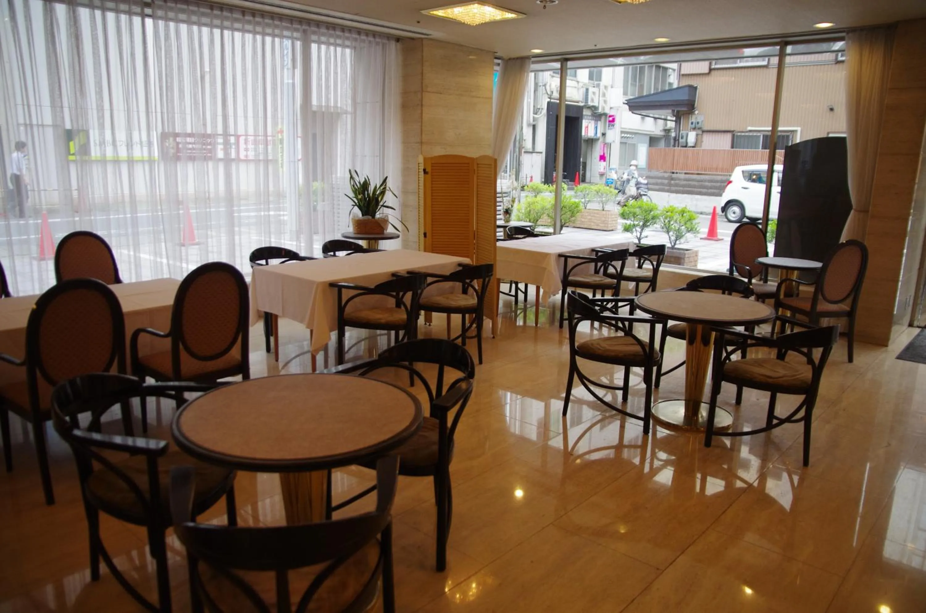 Restaurant/places to eat in Gifu Castle Inn