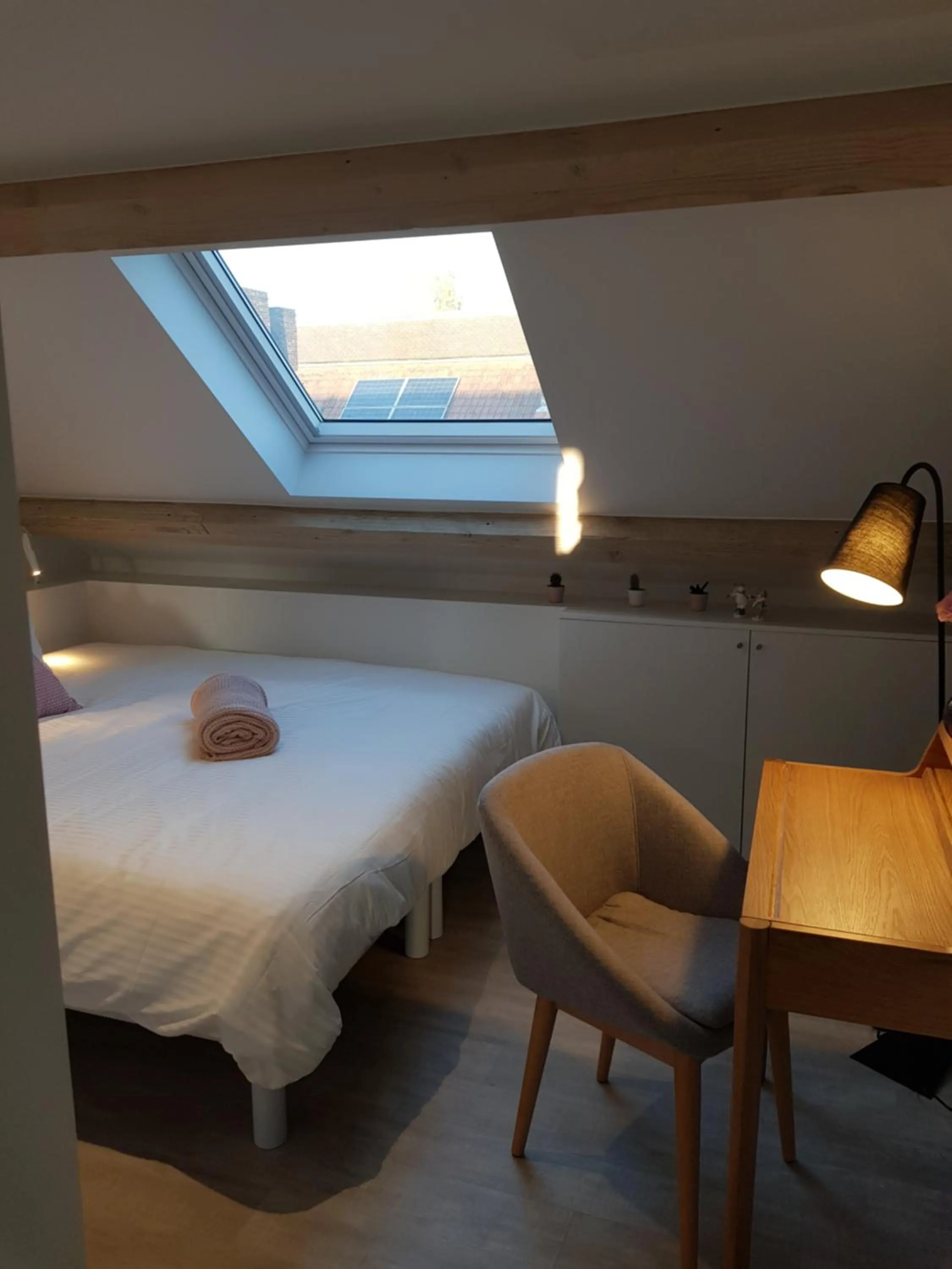 Photo of the whole room, Bed in Homey - Kortrijk