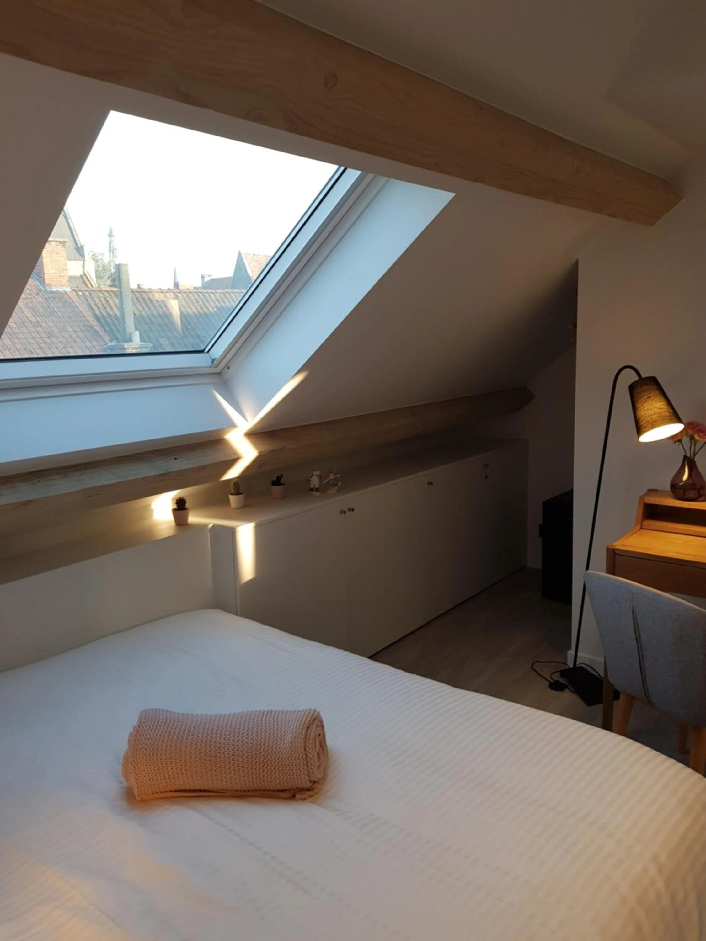 Bed in Homey - Kortrijk