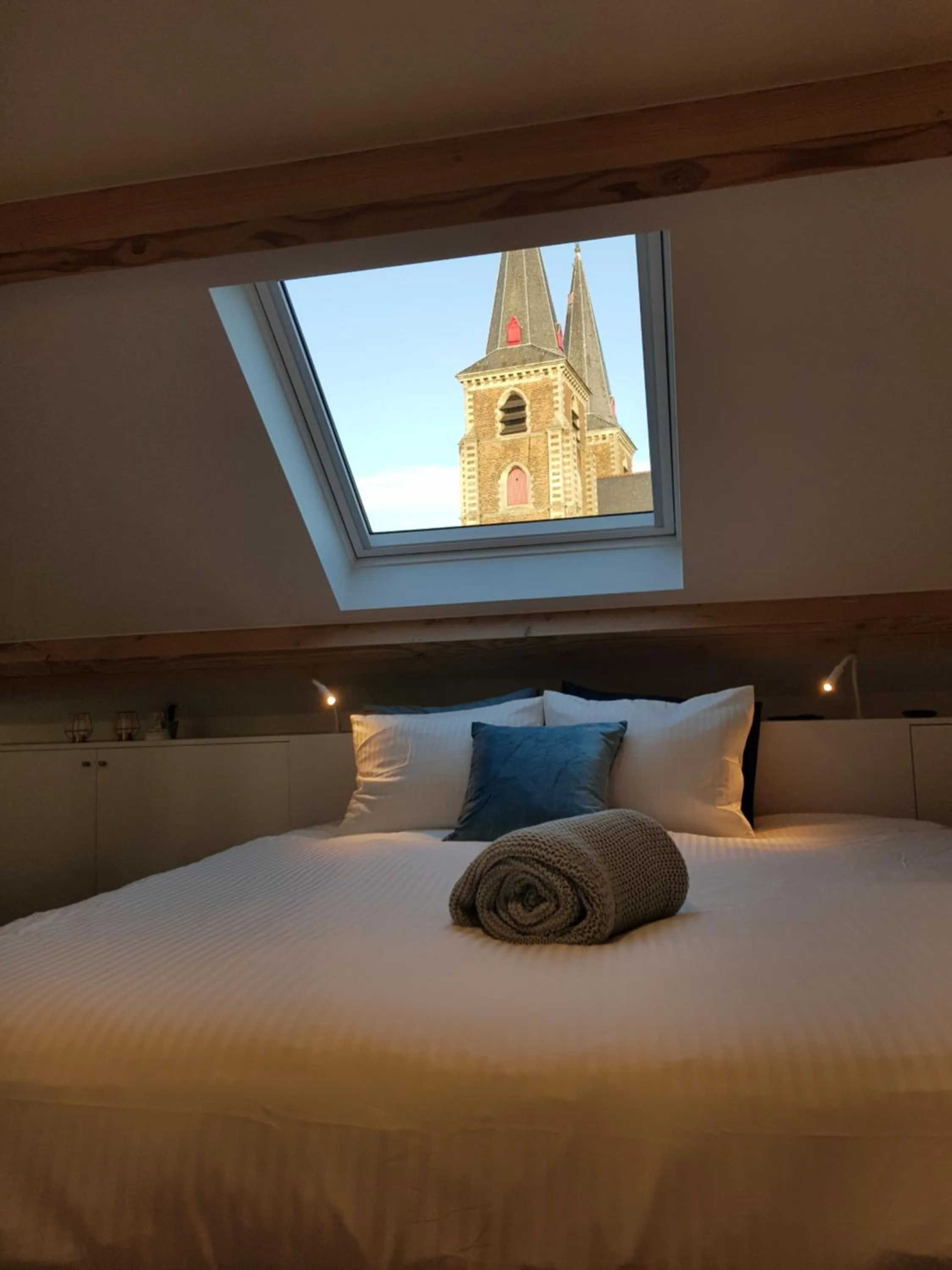 Bed in Homey - Kortrijk