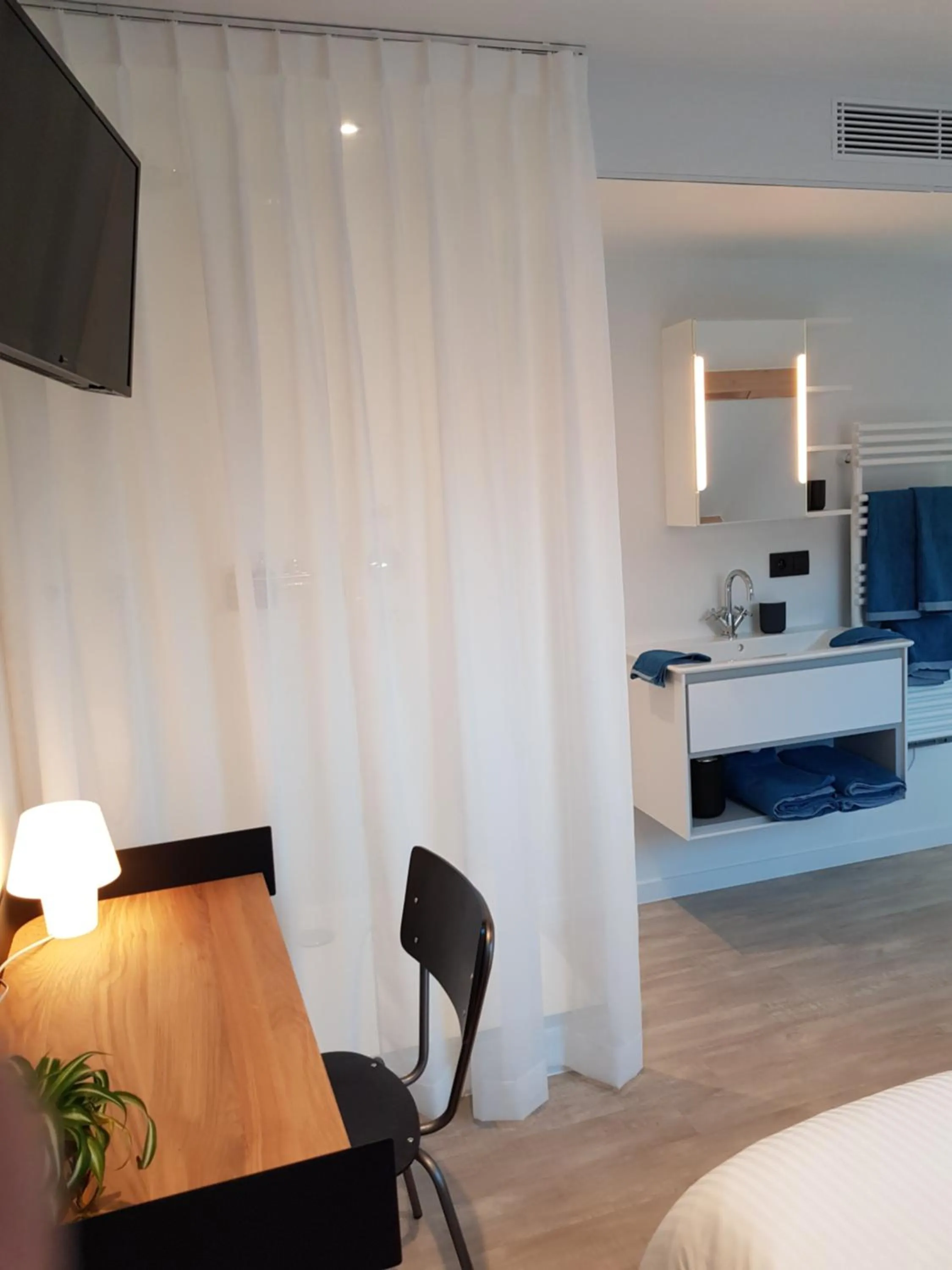 Bed in Homey - Kortrijk