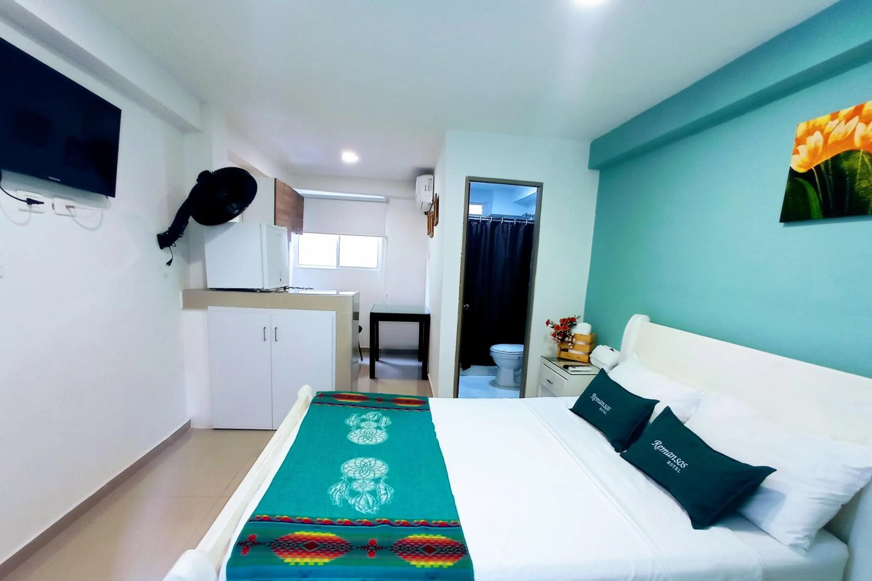 Bathroom, Bed in Hotel Boutique los Remansos