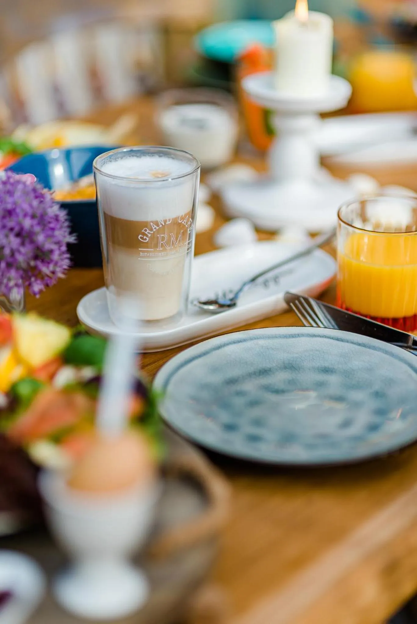 Food and drinks in feels Beach Club Hotel