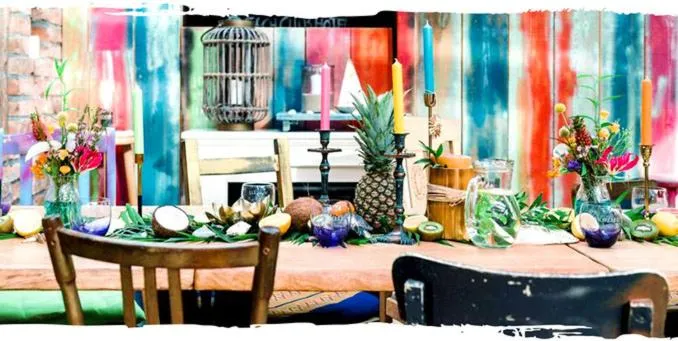 Restaurant/places to eat in feels Beach Club Hotel