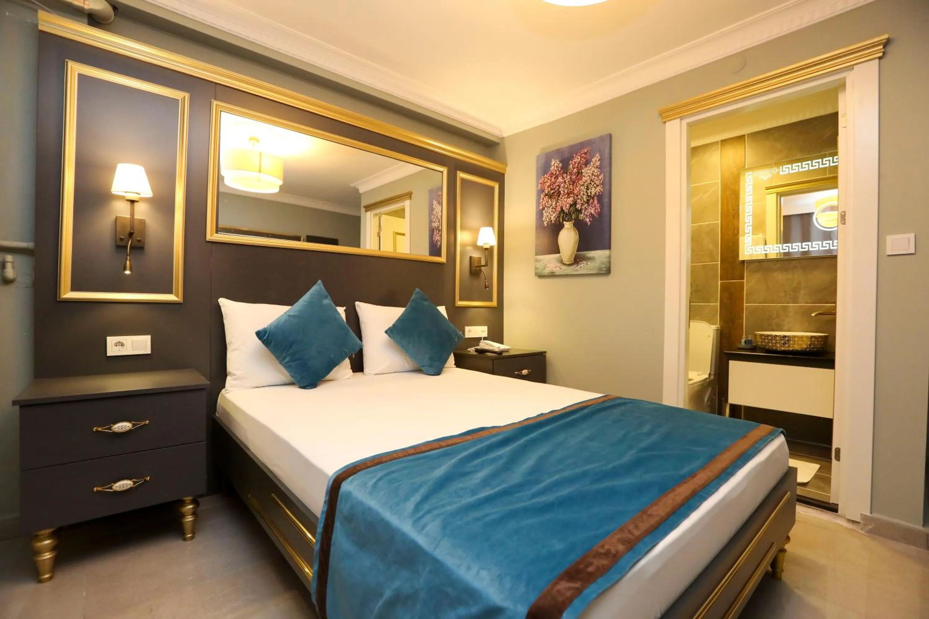 Massage, Bed in Grand Moon Hotel Suites