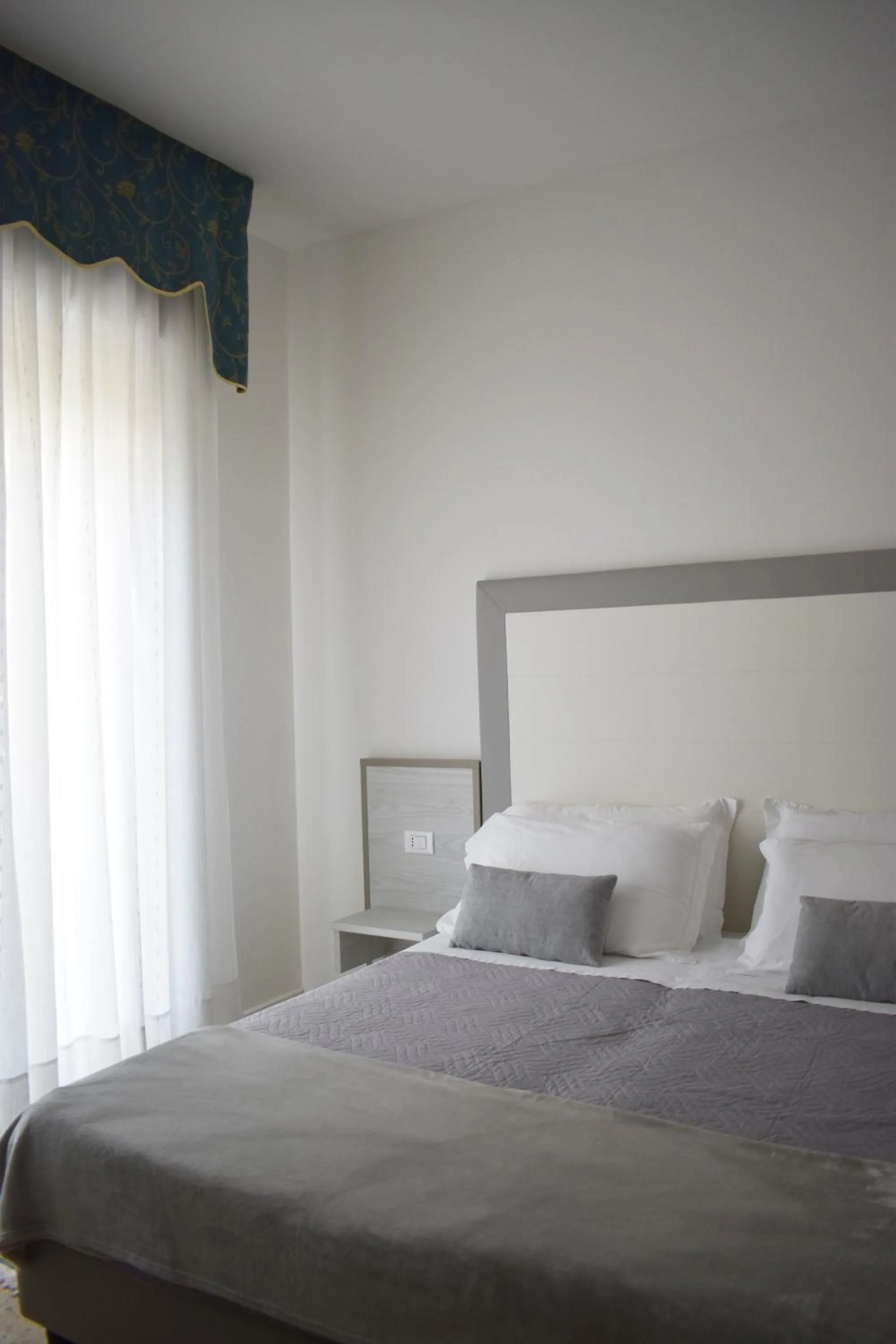 Bed in Hotel Edelweiss