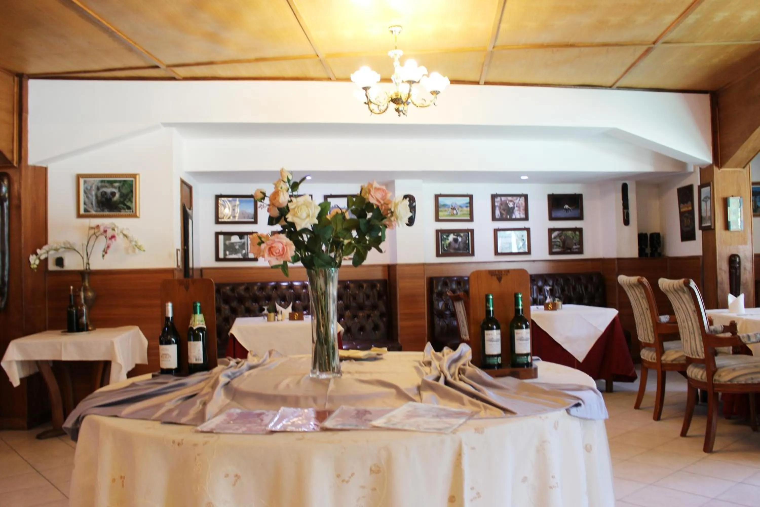 Restaurant/places to eat in Sunny Garden