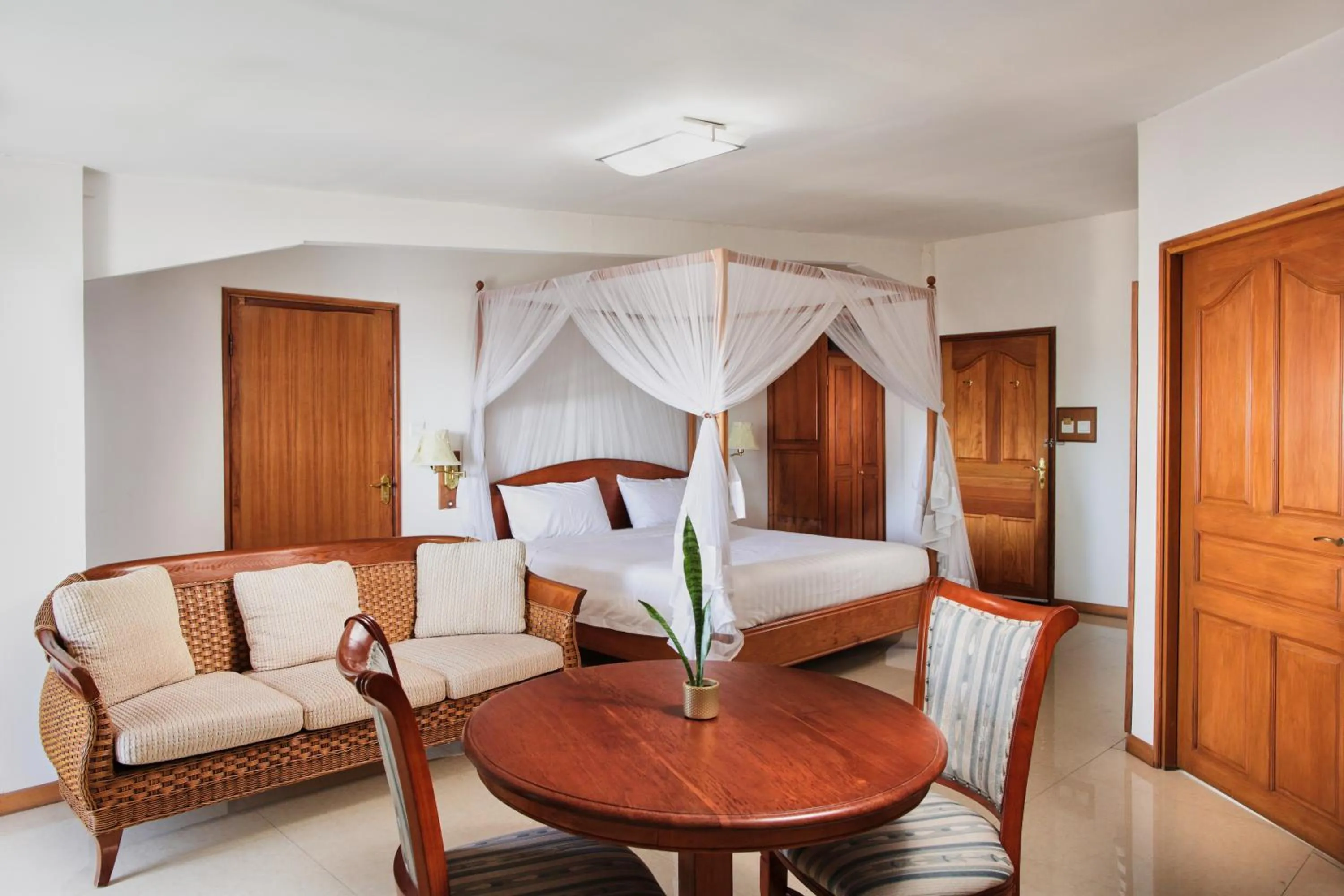 Bedroom in Sunny Garden