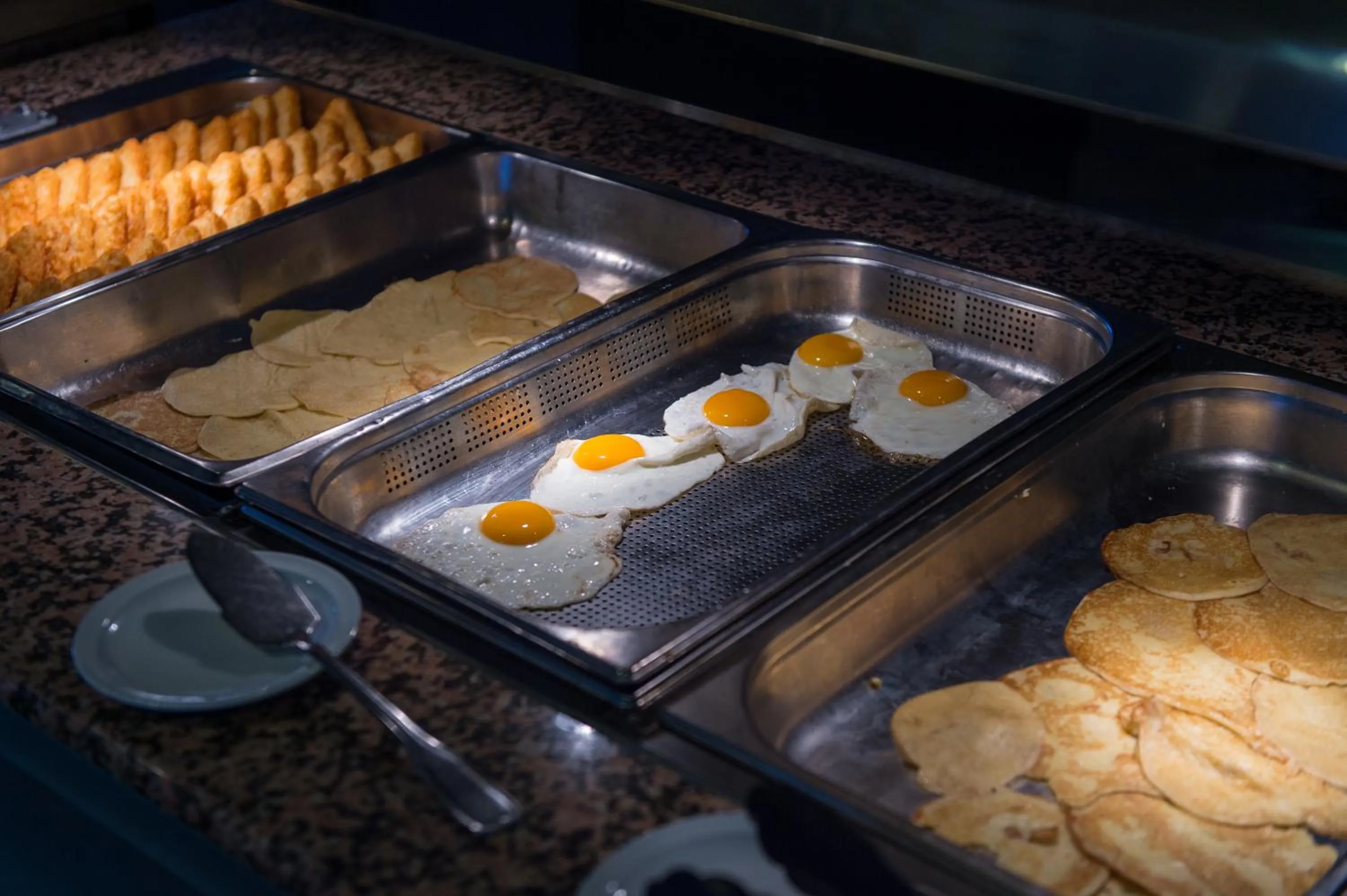 Buffet breakfast in Vila Baleira Porto Santo