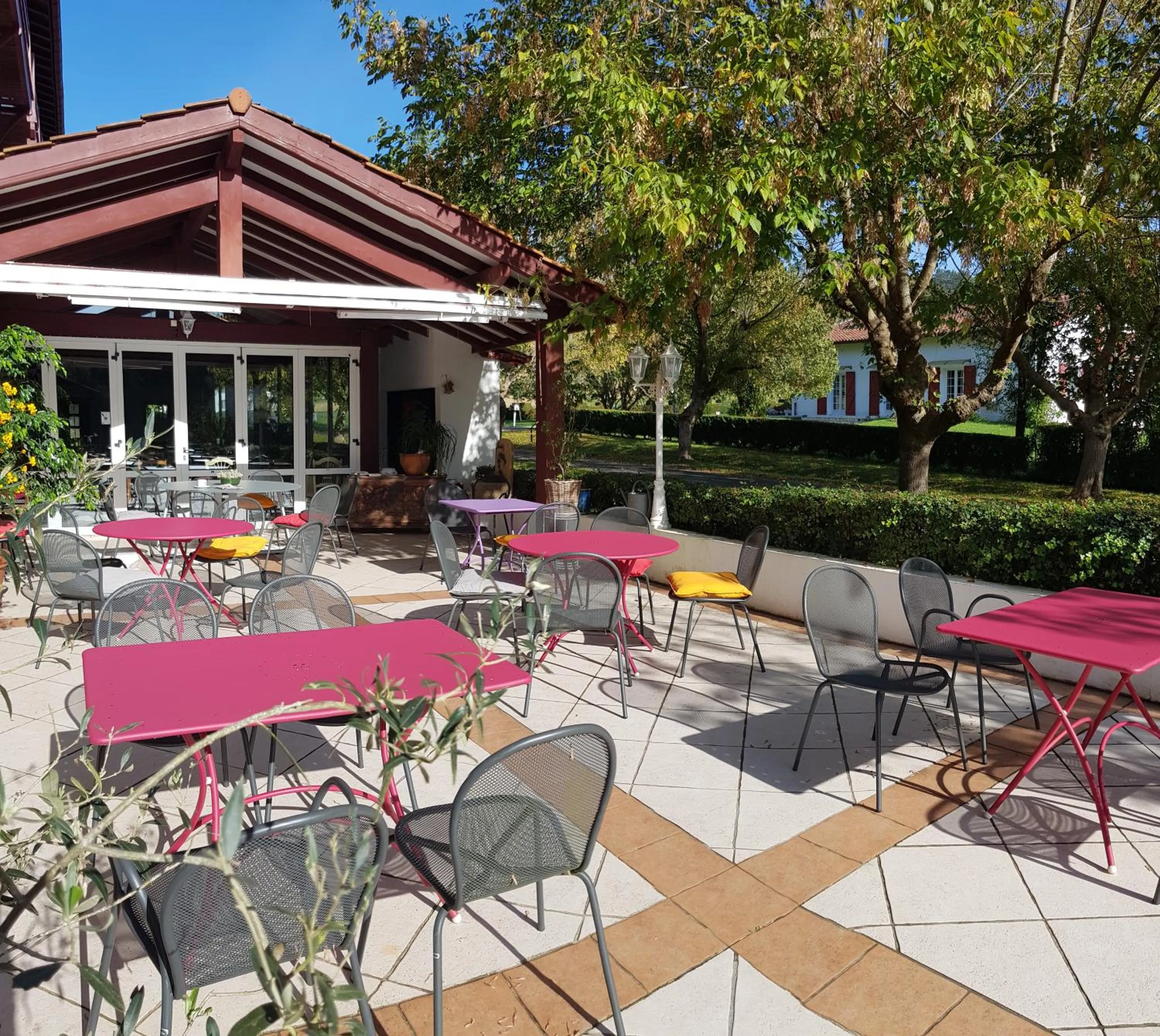 Patio in Hotel Pyrenées Atlantique