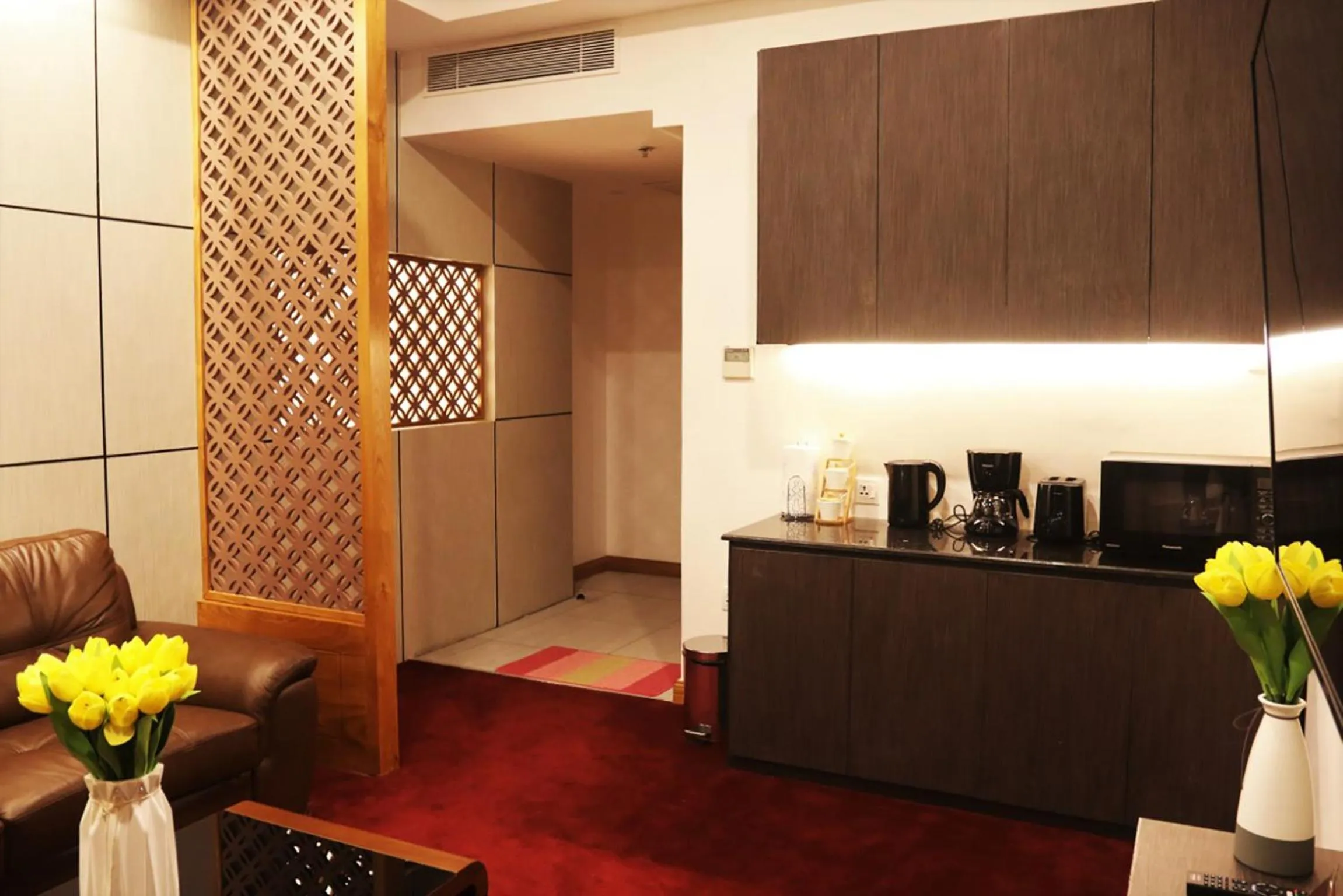 Coffee/tea facilities in Ritz Grand Hotel Mandalay