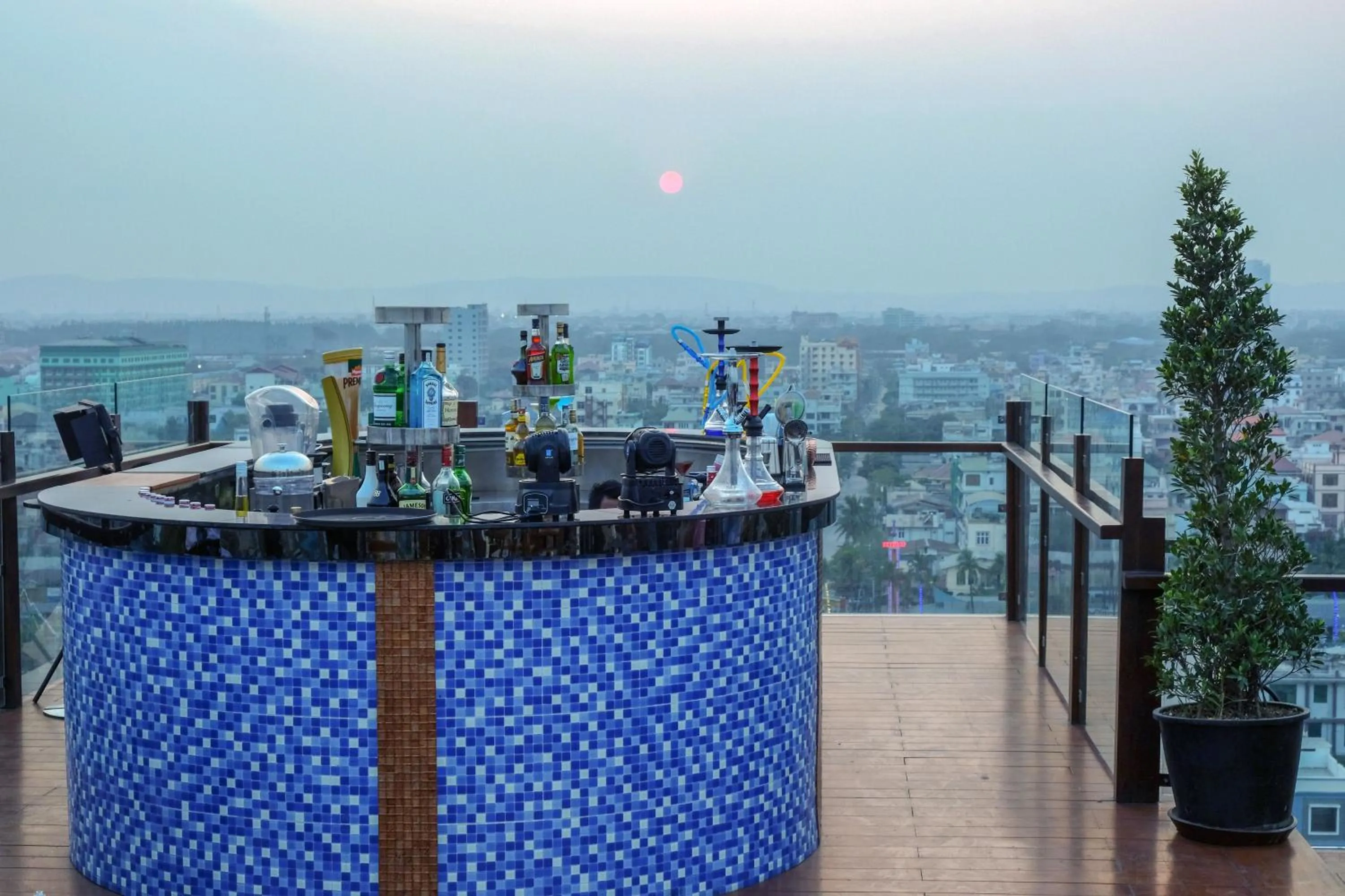 Lounge or bar in Ritz Grand Hotel Mandalay