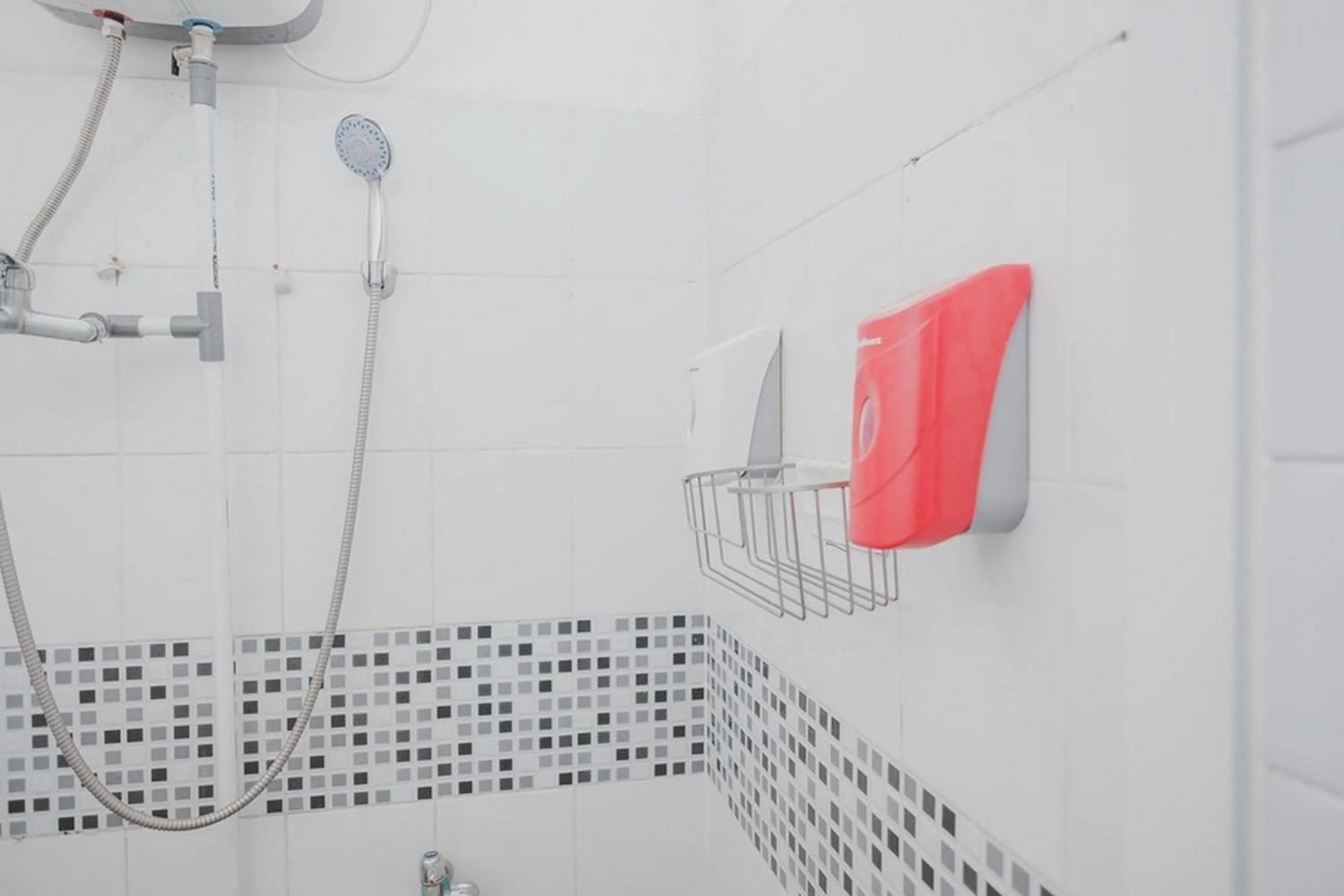 Bathroom in RedDoorz Syariah At Lampung Walk