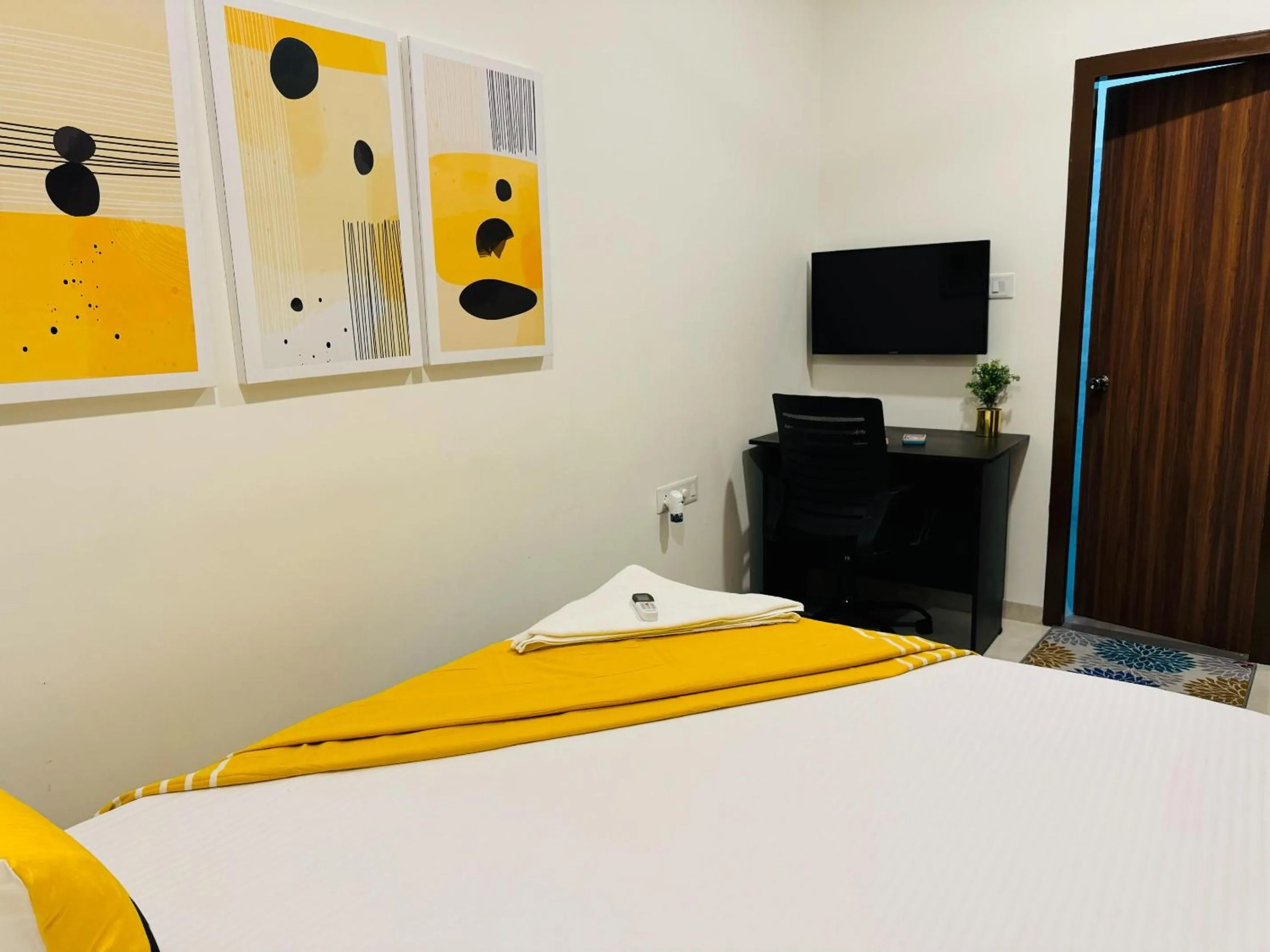 TV and multimedia, Bed in Olive Serviced Apartments HSR Layout