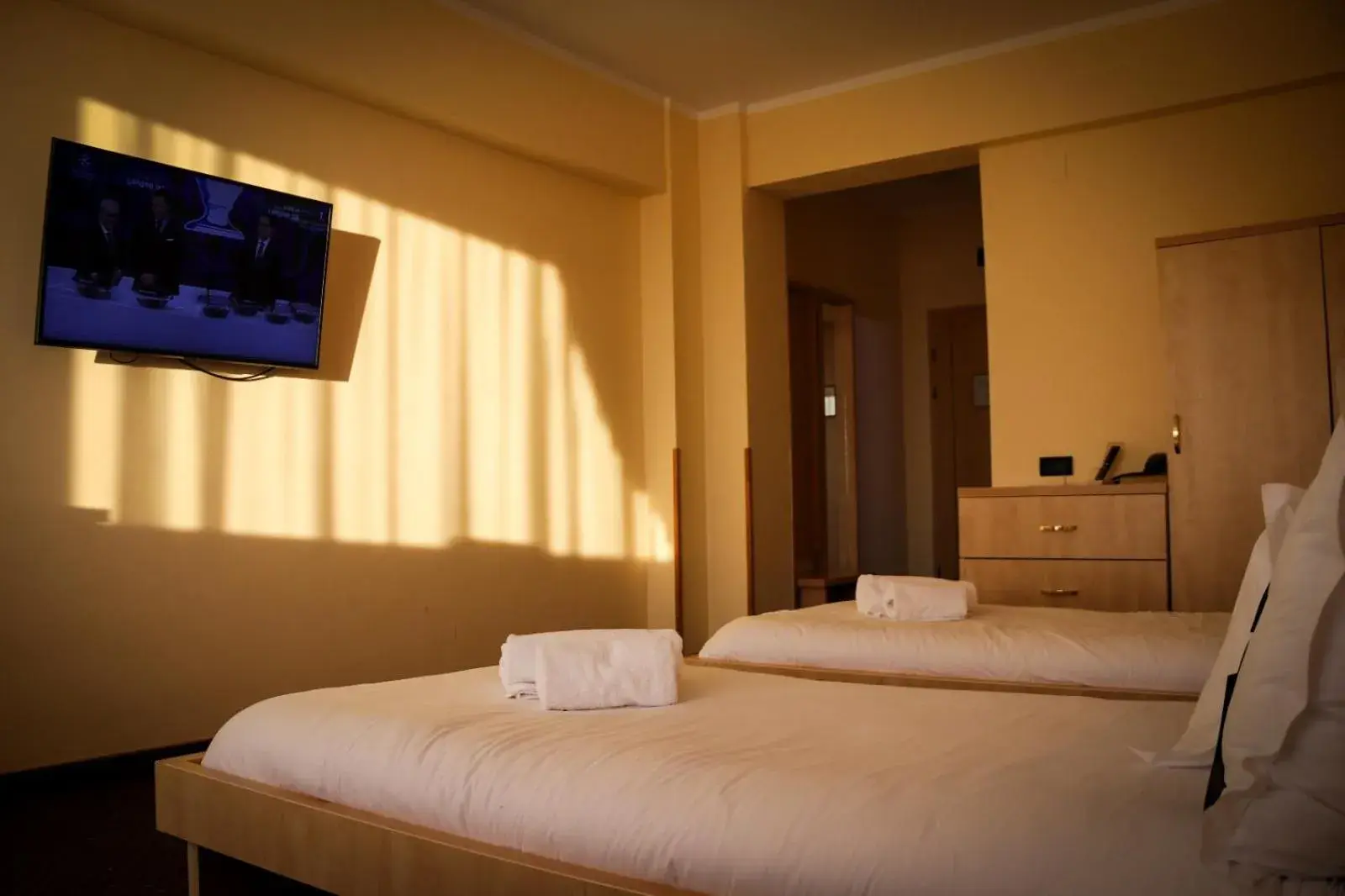 Twin Room with Balcony - single occupancy in Hotel Clipa Twin Room with Balcony - single occupancy in Hotel Clipa