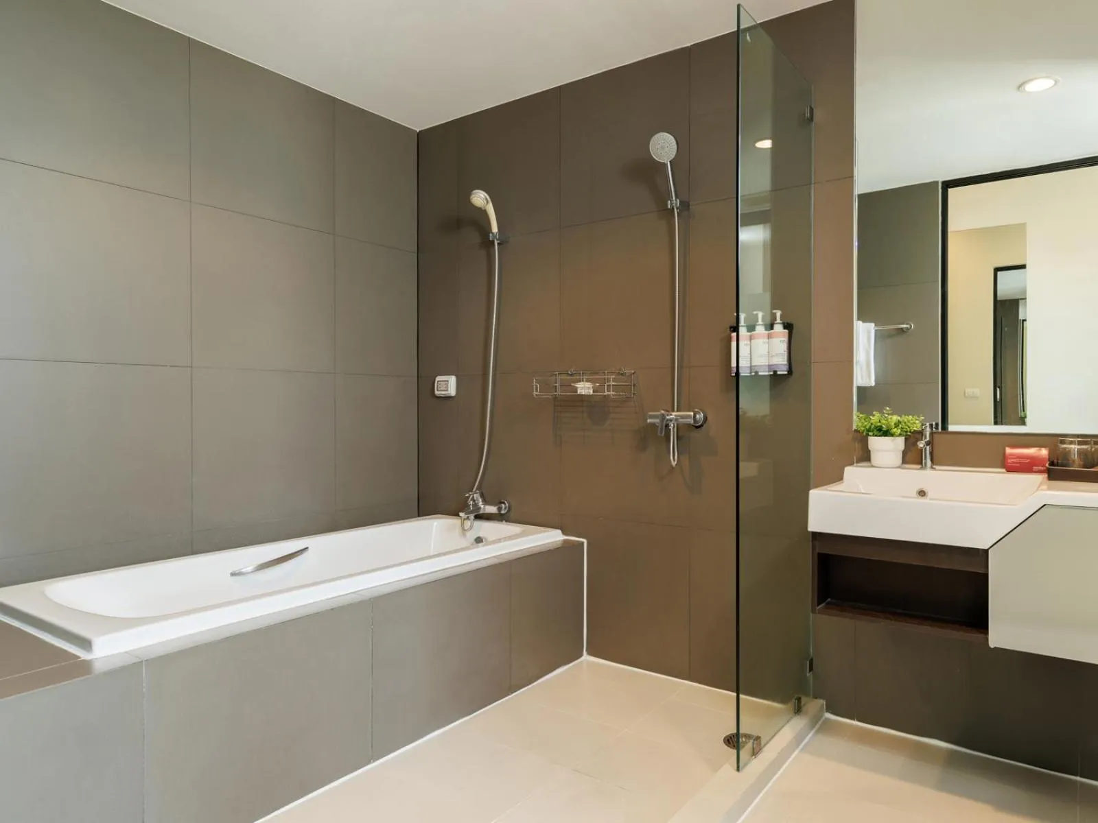 Bathroom in Estella Ekkamai