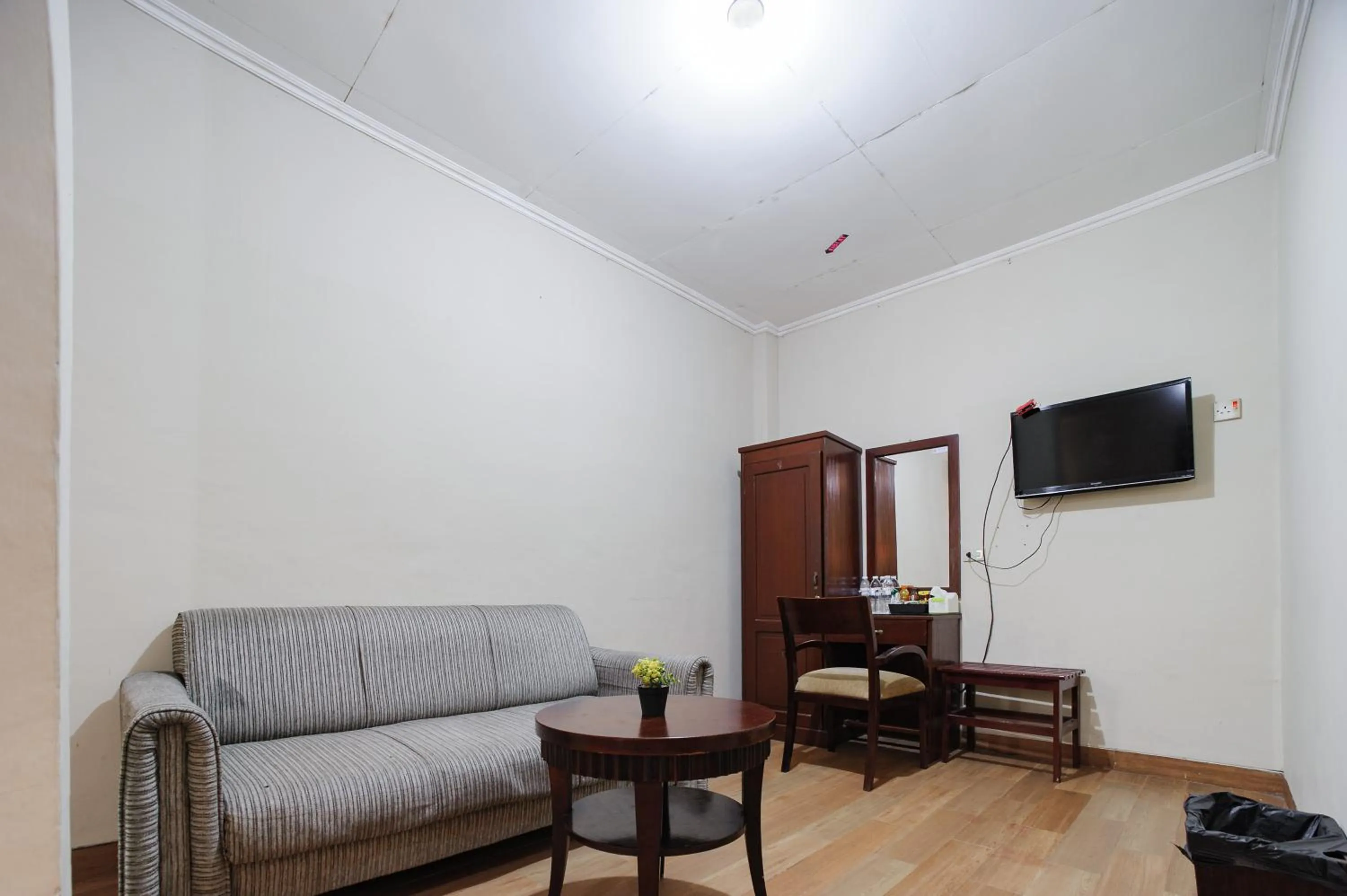 Living room in RedDoorz Plus @ Jalan Raden Intan Lampung