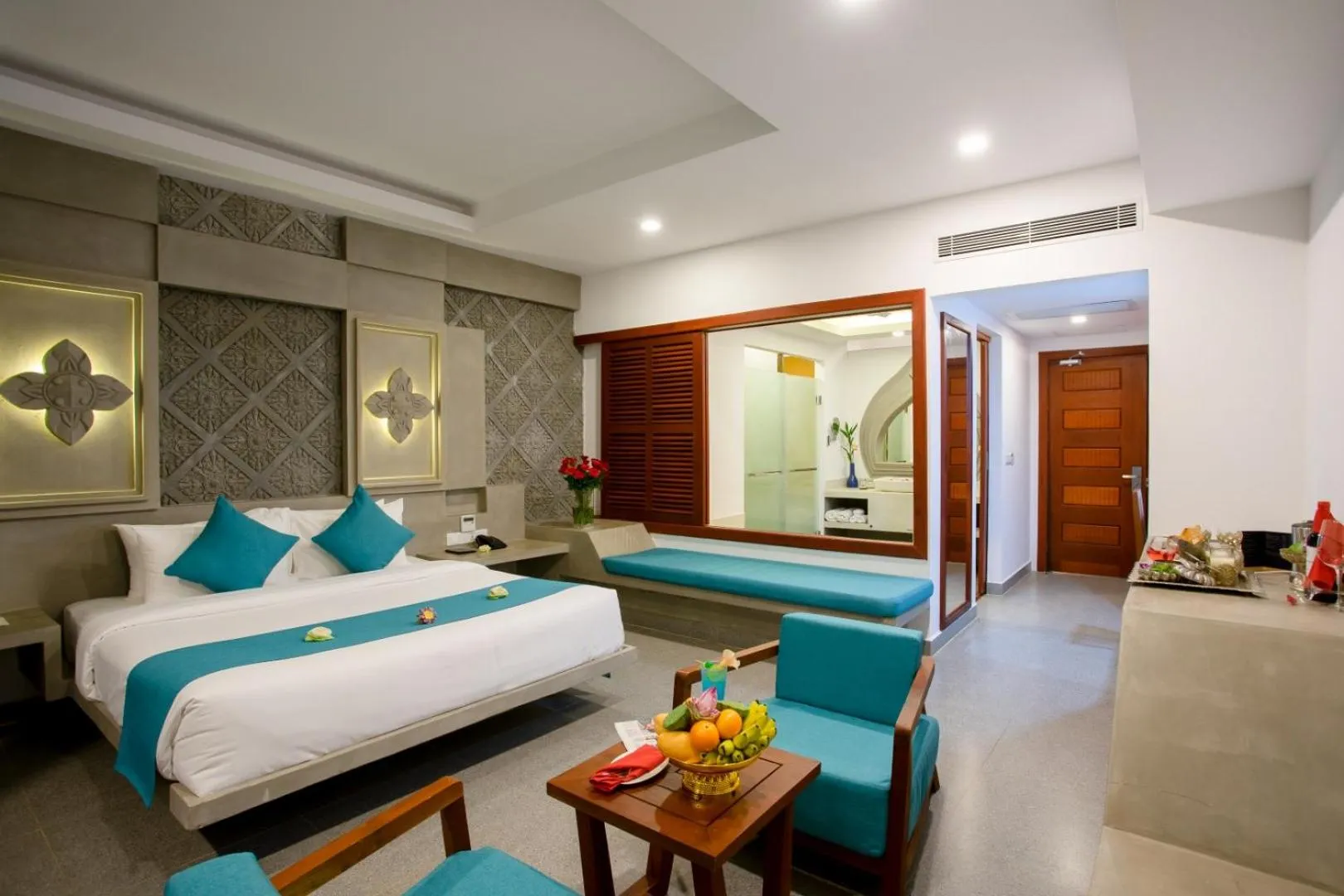 Photo of the whole room, Bed in Khmer Mansion Residence