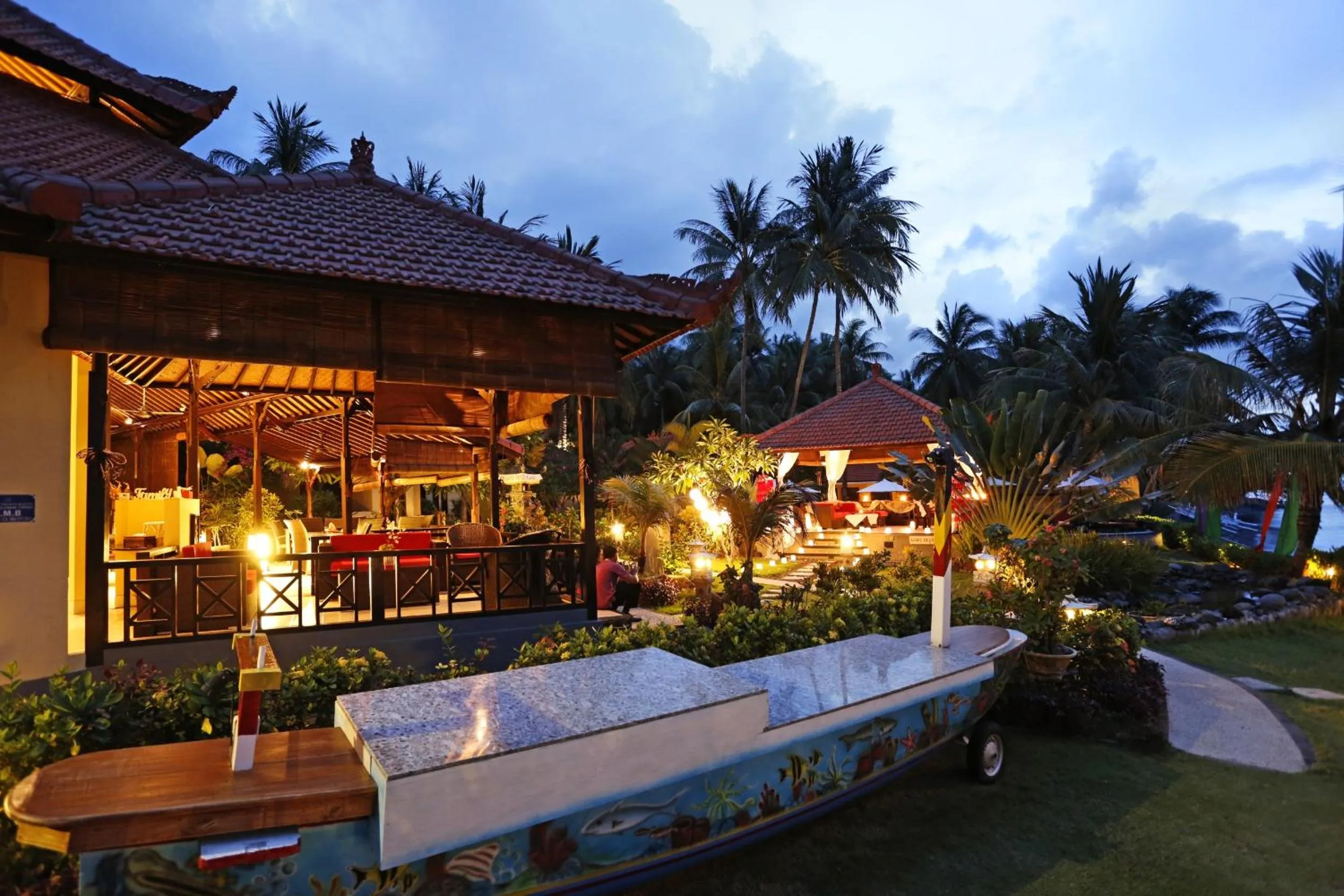 Restaurant/places to eat in Teluk Karang Dive & Spa Resort