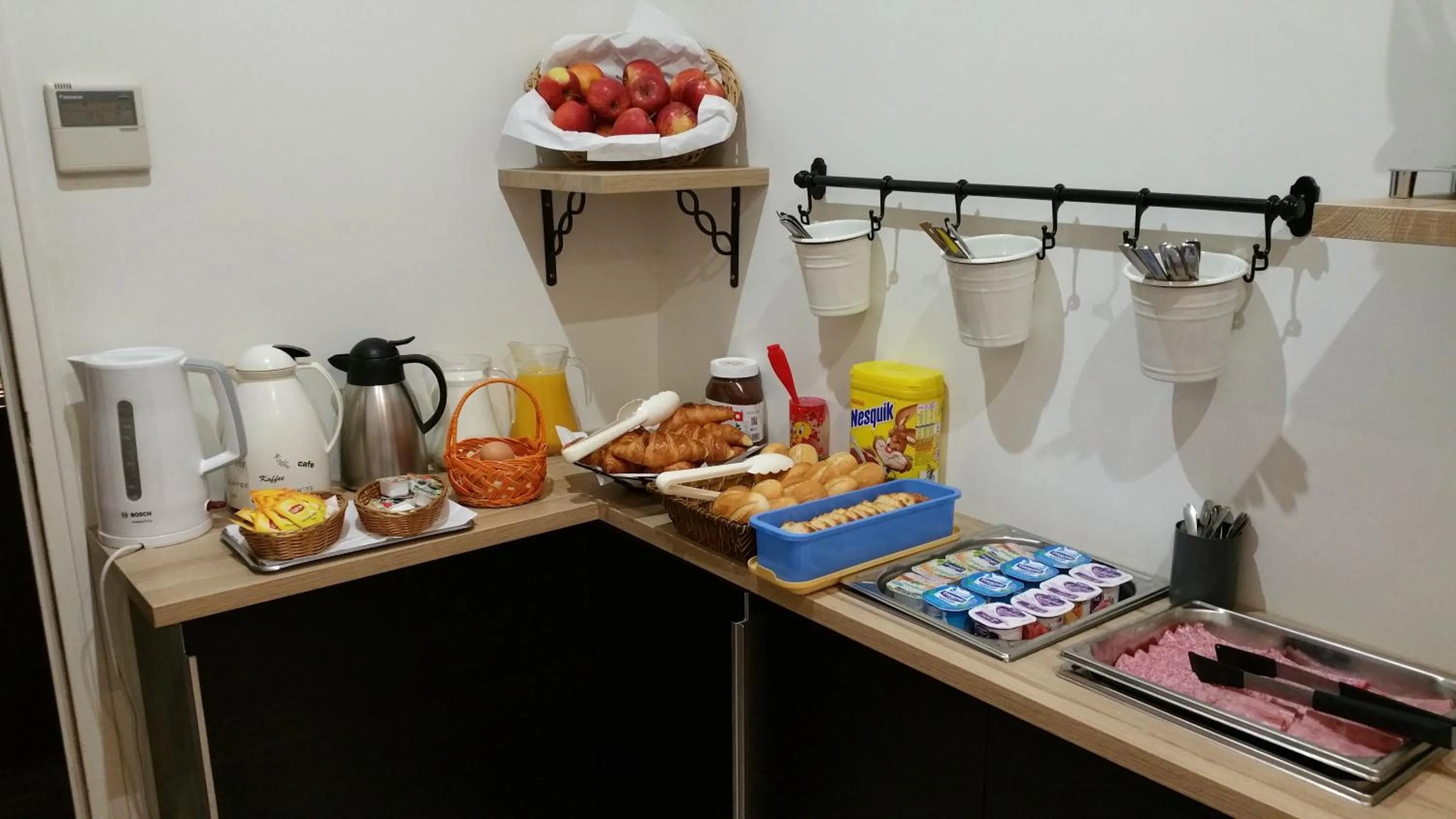 Food in Royal Wagram