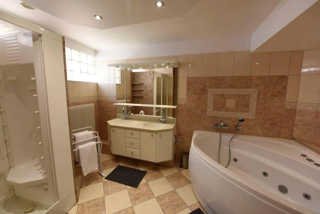 Two-Bedroom Apartment in Hotel et Spa du Scharrach